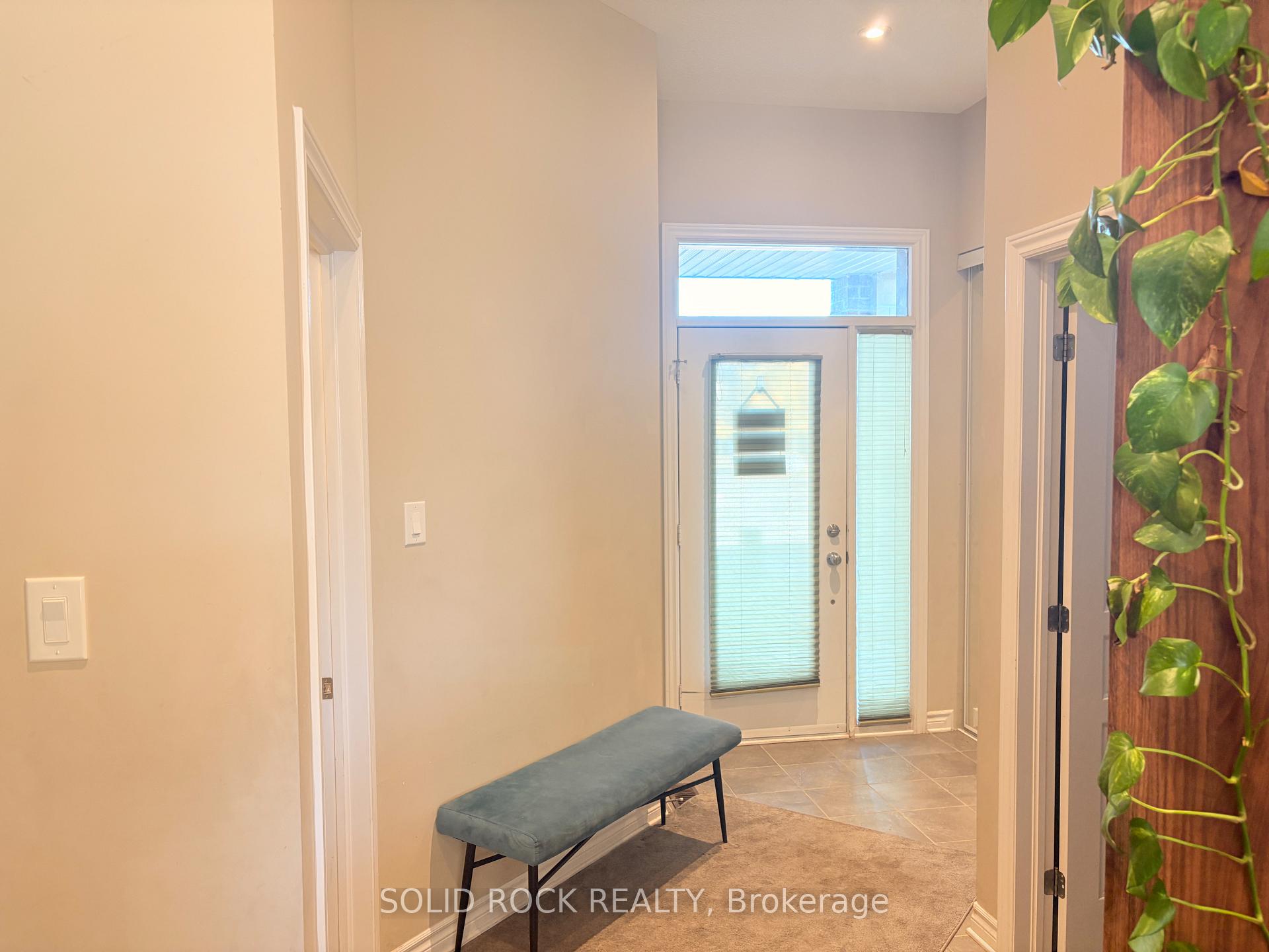 Photo 3 of 506 Stargazer Crescent, Ottawa, Riverside South/Gloucester Glen — HOMEH