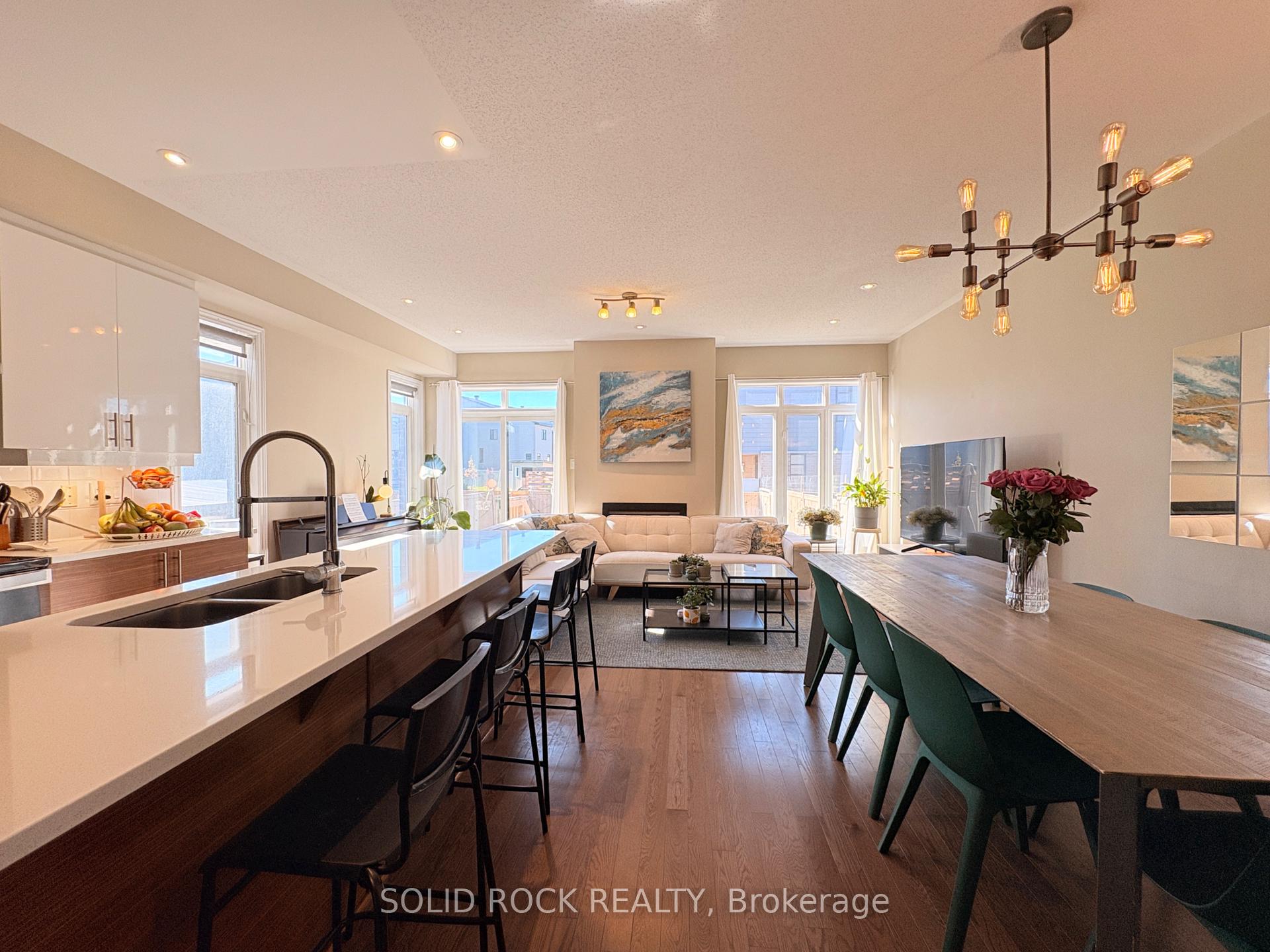 Photo 6 of 506 Stargazer Crescent, Ottawa, Riverside South/Gloucester Glen — HOMEH