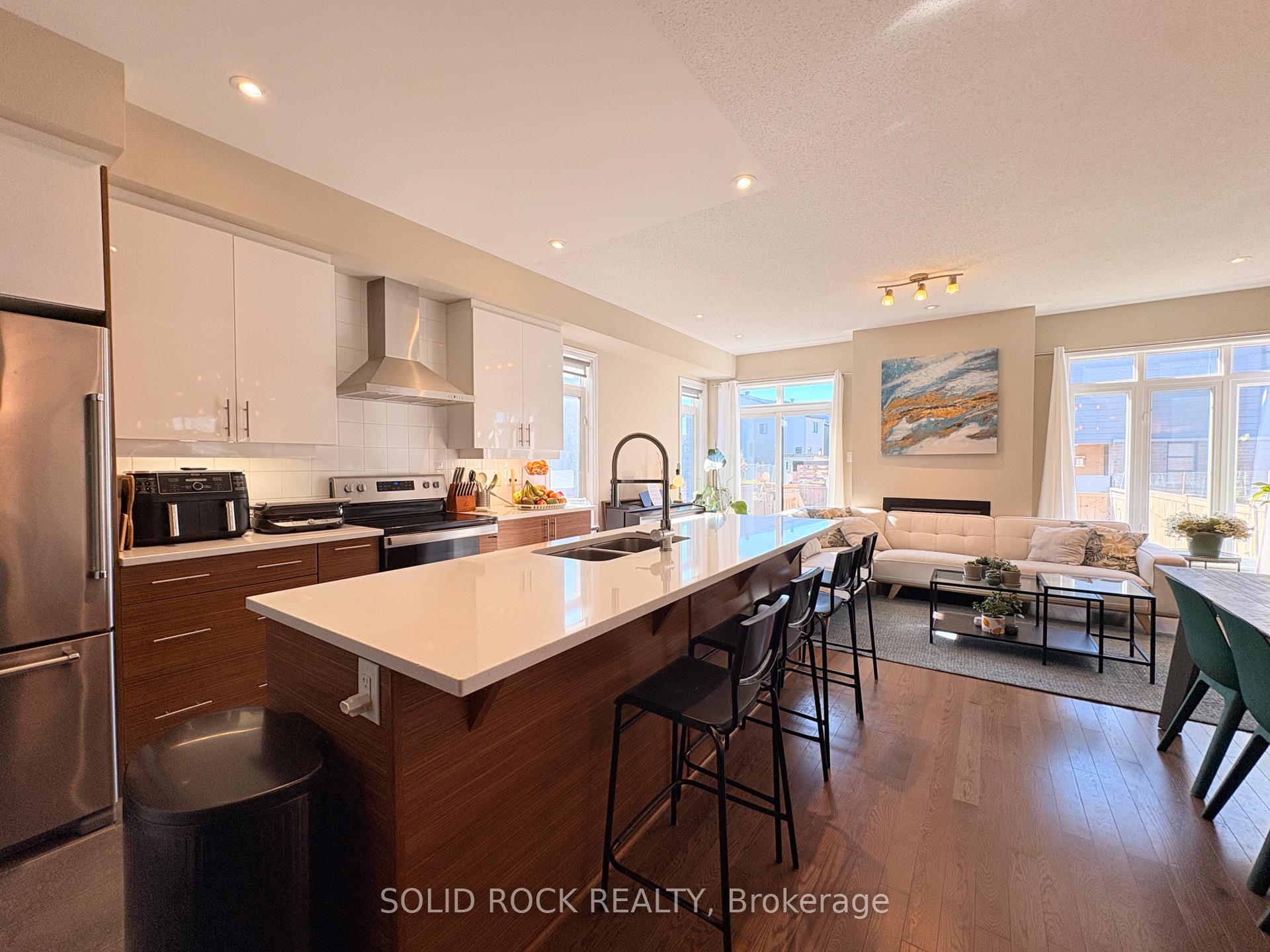 Photo 12 of 506 Stargazer Crescent, Ottawa, Riverside South/Gloucester Glen — HOMEH