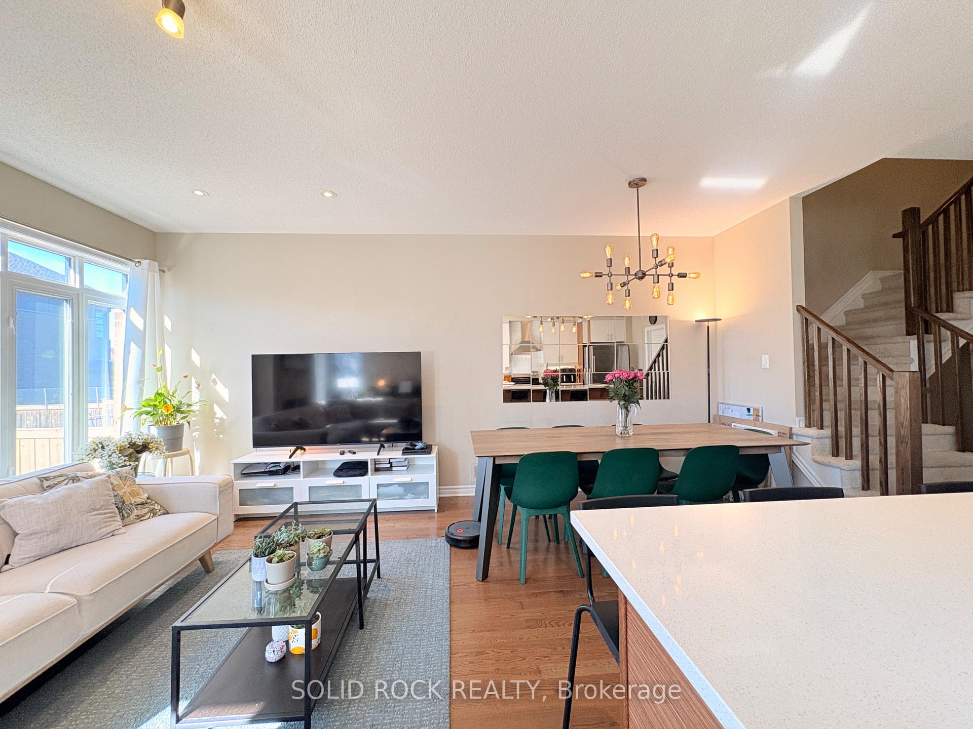 Photo 13 of 506 Stargazer Crescent, Ottawa, Riverside South/Gloucester Glen — HOMEH