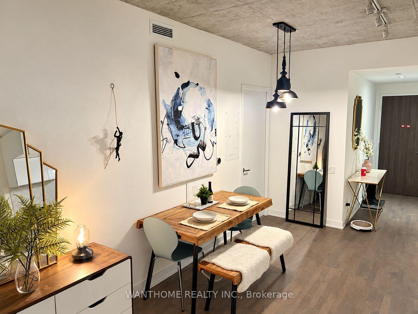 Photo 7 of Unit 1710, 185 Roehampton Avenue S, Toronto, Mount Pleasant West — HOMEH