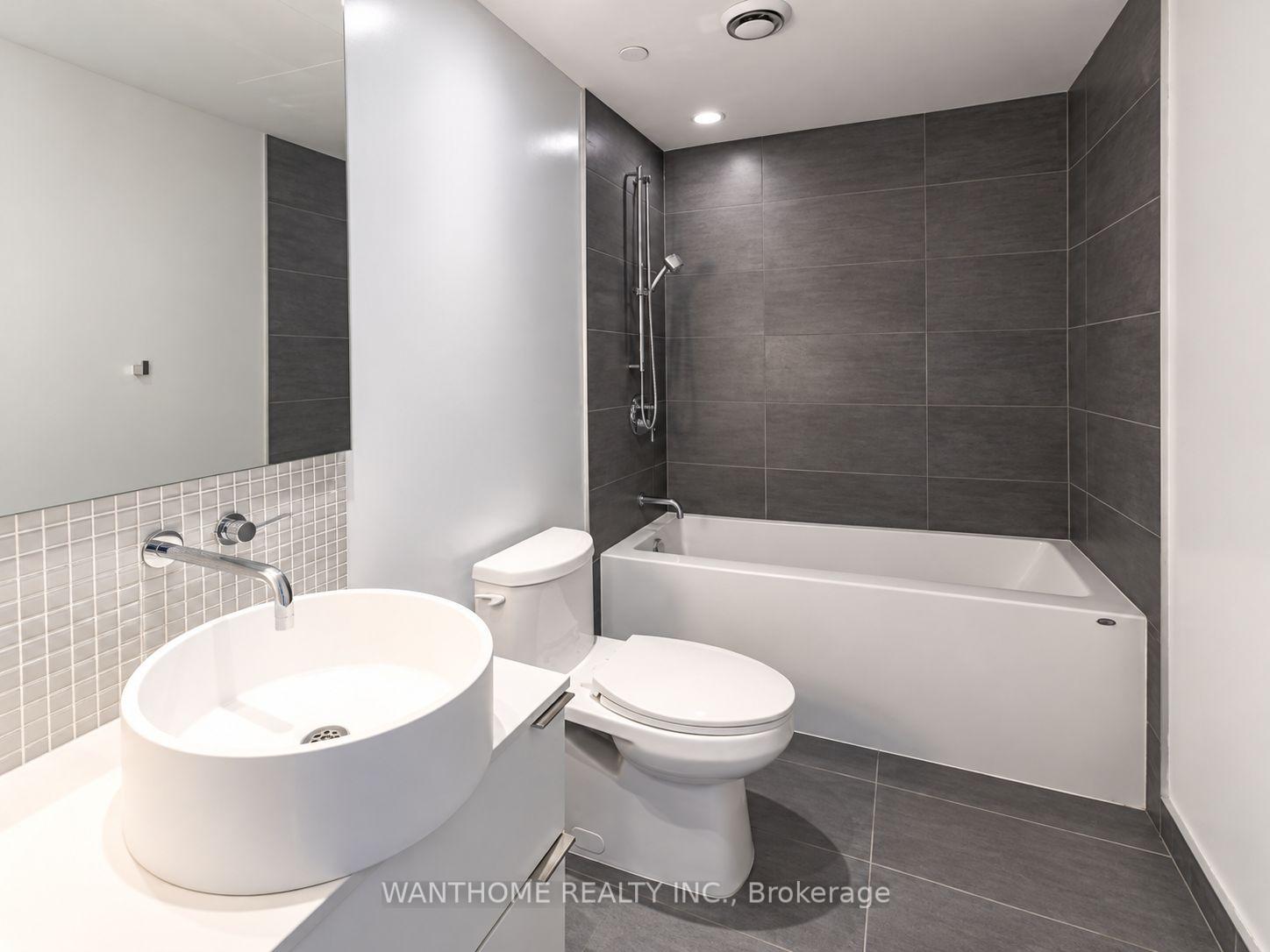 Photo 11 of Unit 1710, 185 Roehampton Avenue S, Toronto, Mount Pleasant West — HOMEH