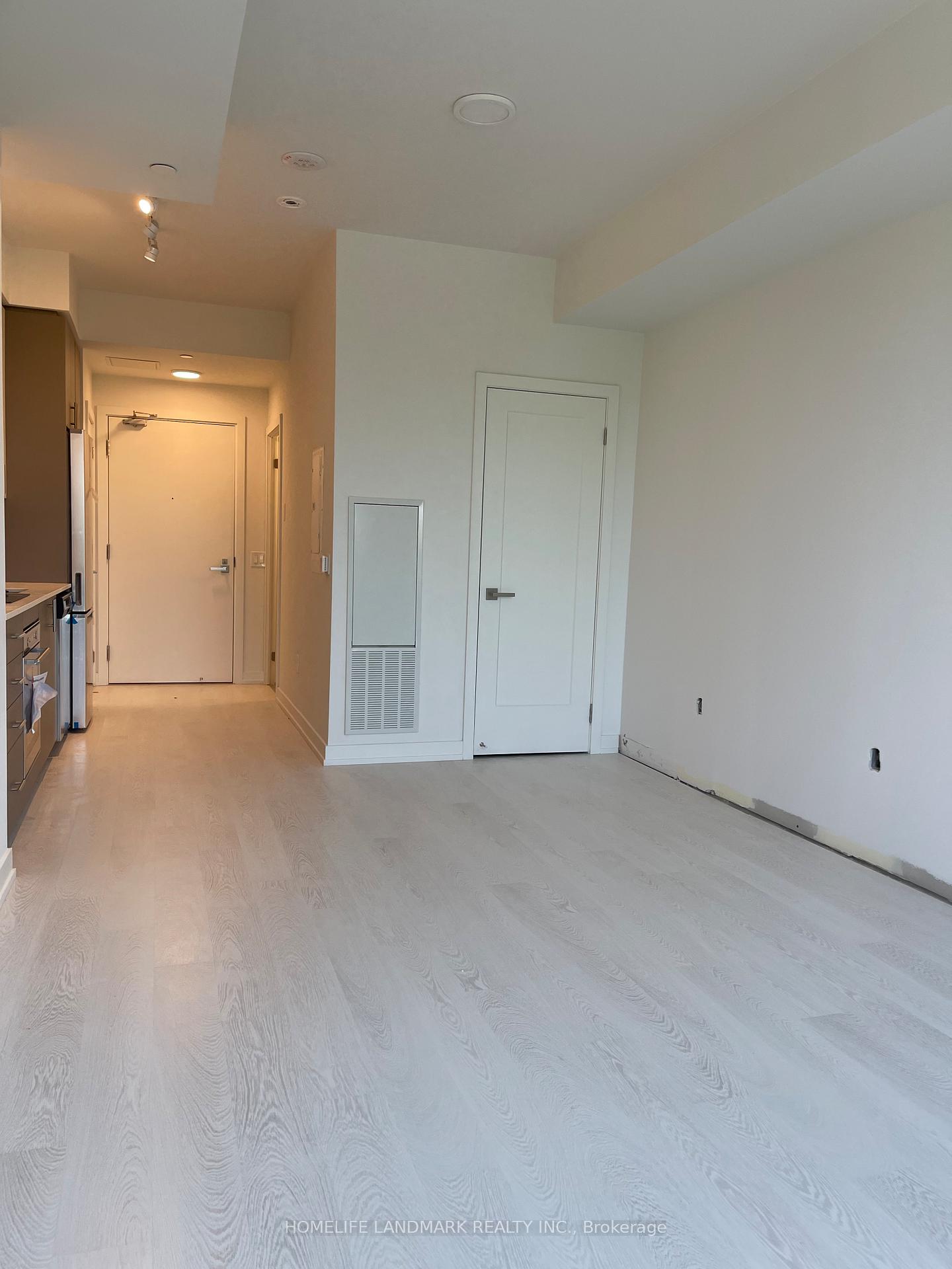 Photo 6 of Unit 617, 415 Main Street W, Hamilton, Kirkendall — HOMEH