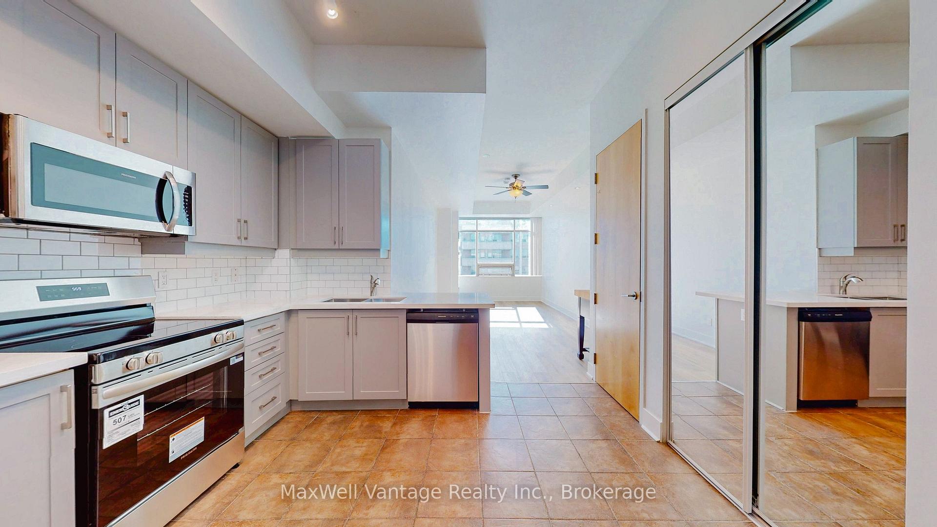 Photo 12 of Unit 403, 562 Eglinton Avenue E, Toronto, Mount Pleasant East — HOMEH