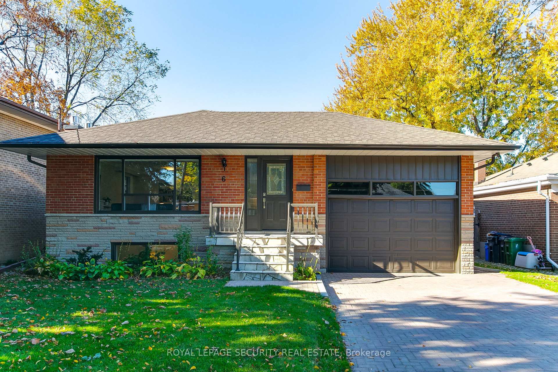 Photo 1 of 6 Tewsely Place, Etobicoke, Willowridge-Martingrove-Richview — HOMEH