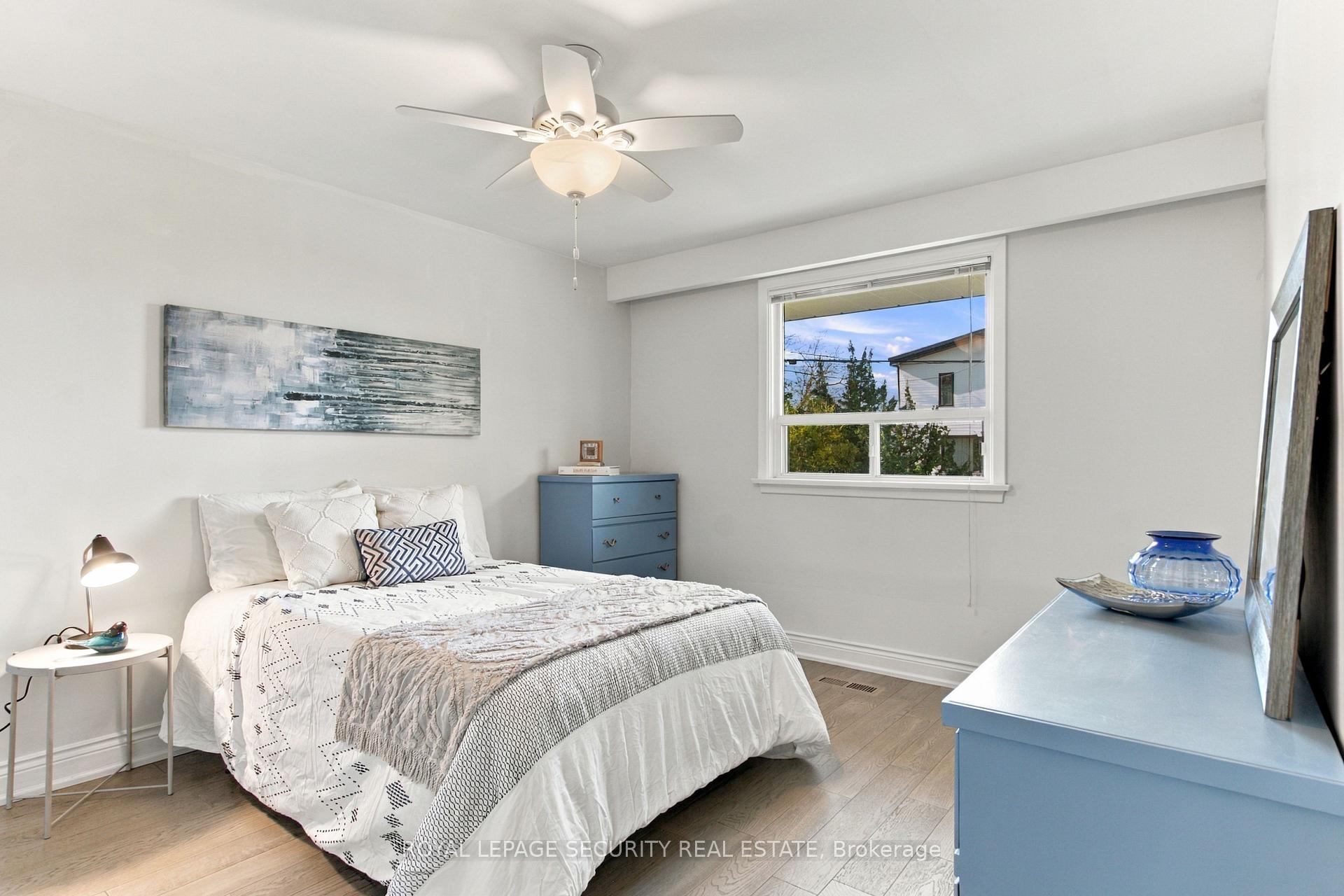 Photo 15 of 6 Tewsely Place, Etobicoke, Willowridge-Martingrove-Richview — HOMEH