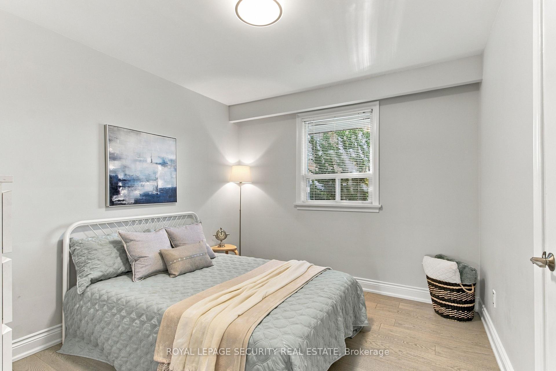 Photo 19 of 6 Tewsely Place, Etobicoke, Willowridge-Martingrove-Richview — HOMEH