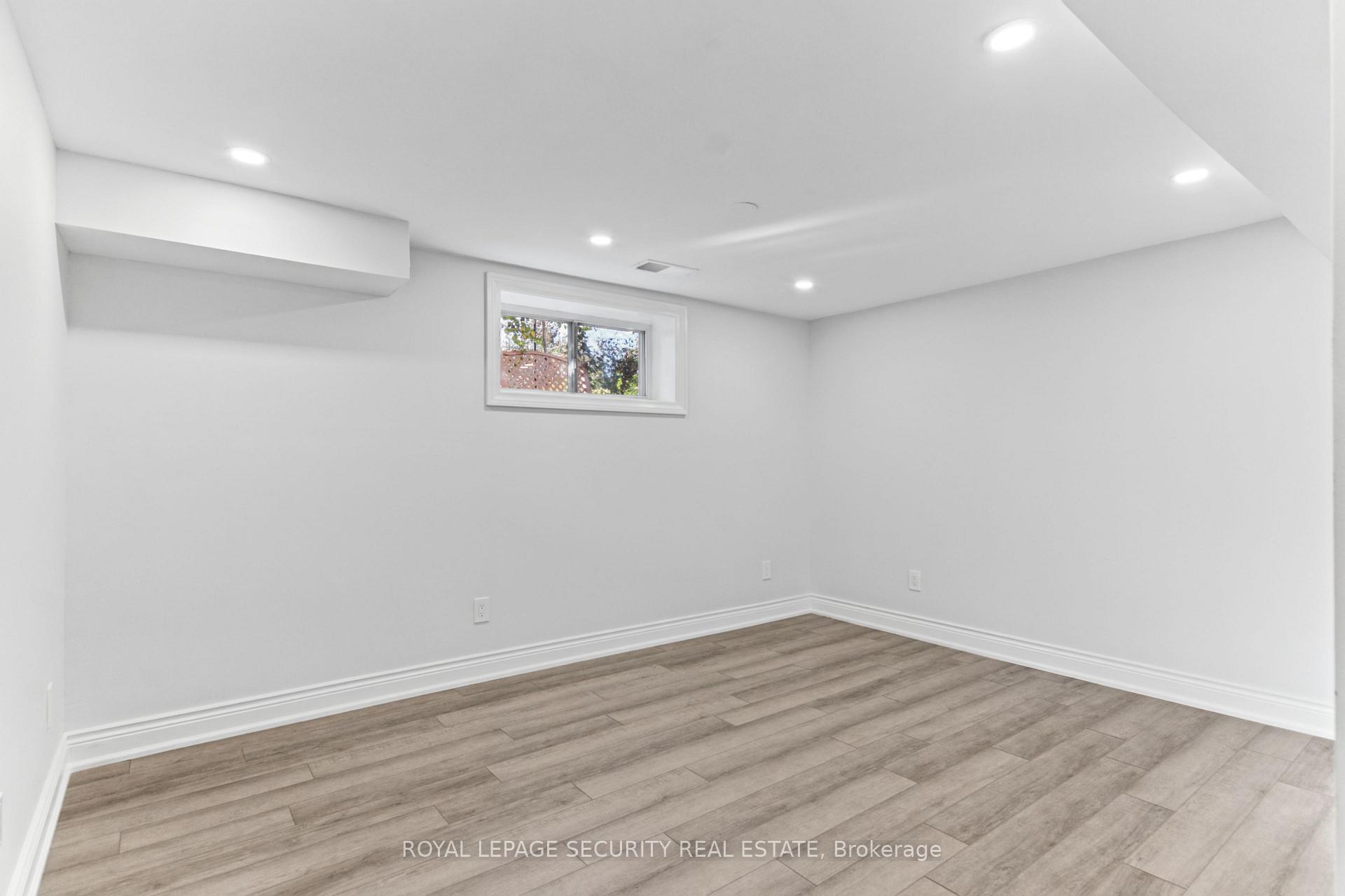 Photo 27 of 6 Tewsely Place, Etobicoke, Willowridge-Martingrove-Richview — HOMEH