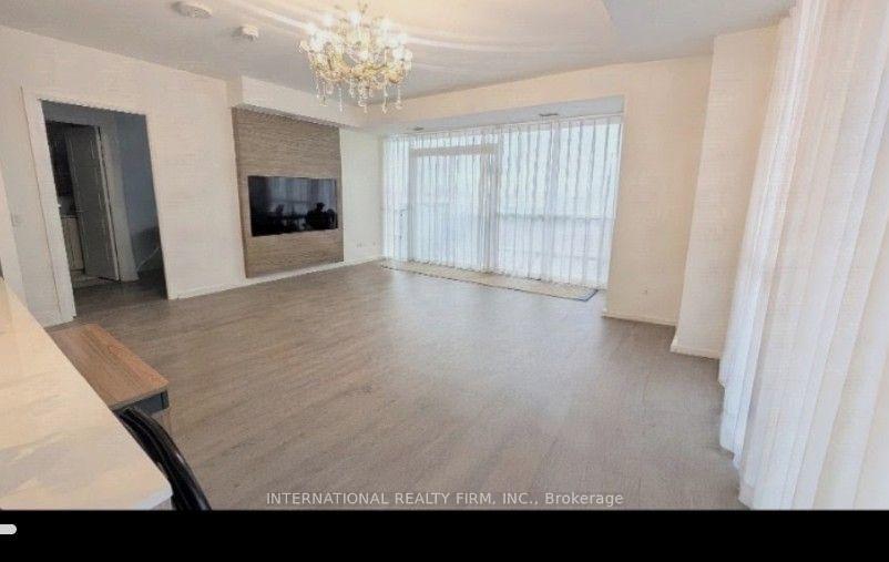 Photo 3 of Unit 809, 65 Annie Craig Drive, Etobicoke, Mimico — HOMEH