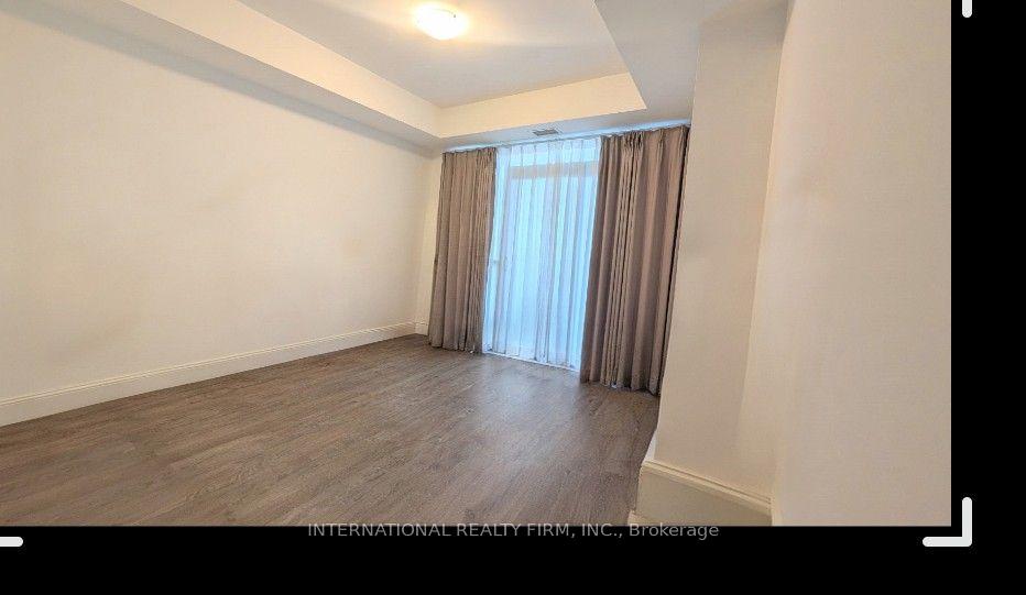 Photo 6 of Unit 809, 65 Annie Craig Drive, Etobicoke, Mimico — HOMEH