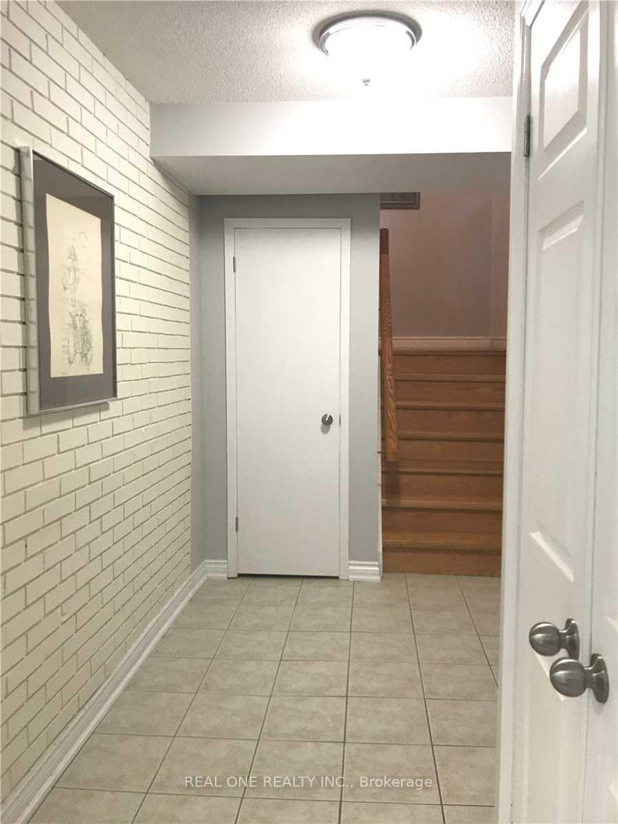 Photo 4 of 124 Angus Drive, North York, Don Valley Village — HOMEH
