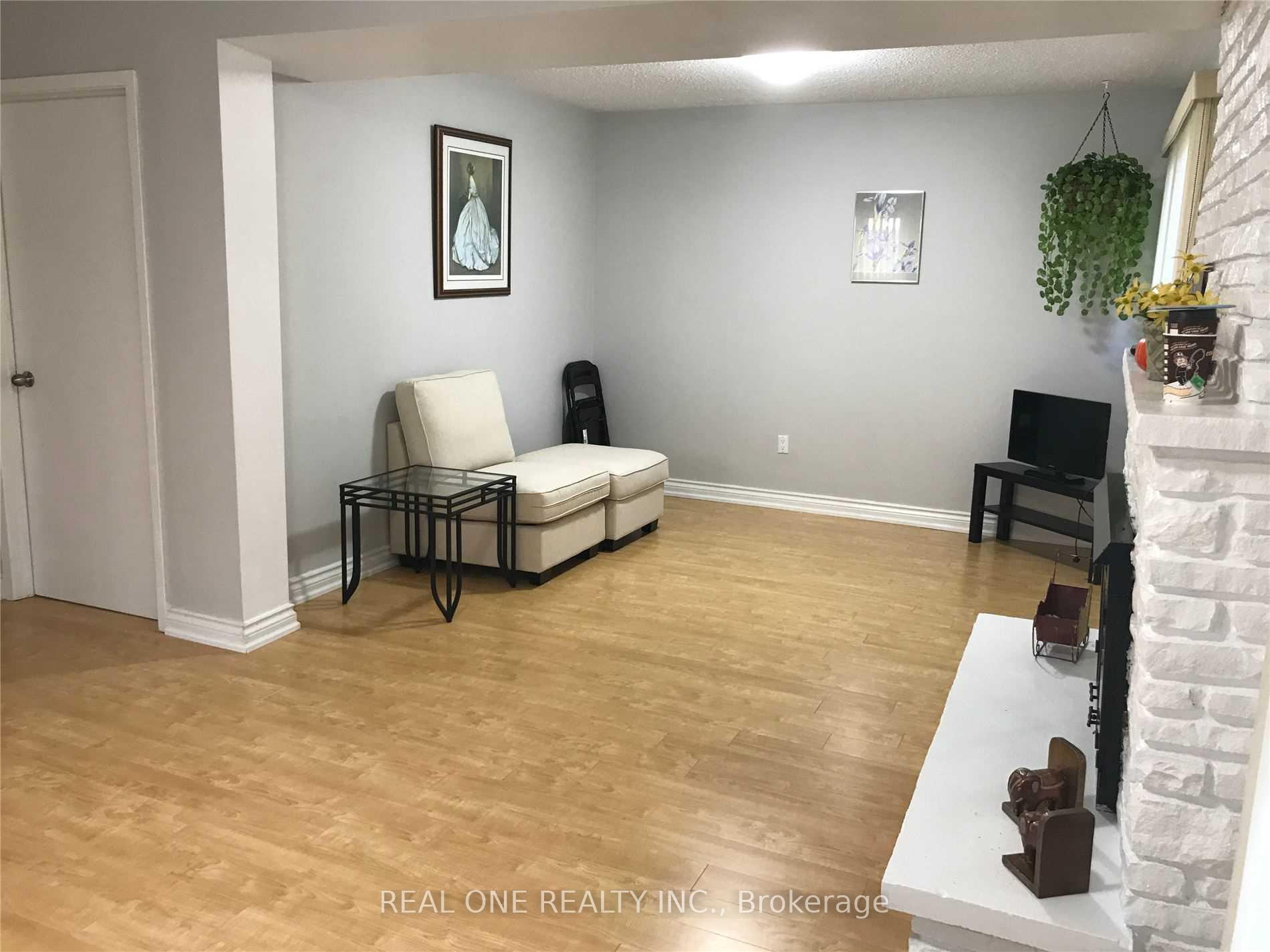 Photo 6 of 124 Angus Drive, North York, Don Valley Village — HOMEH