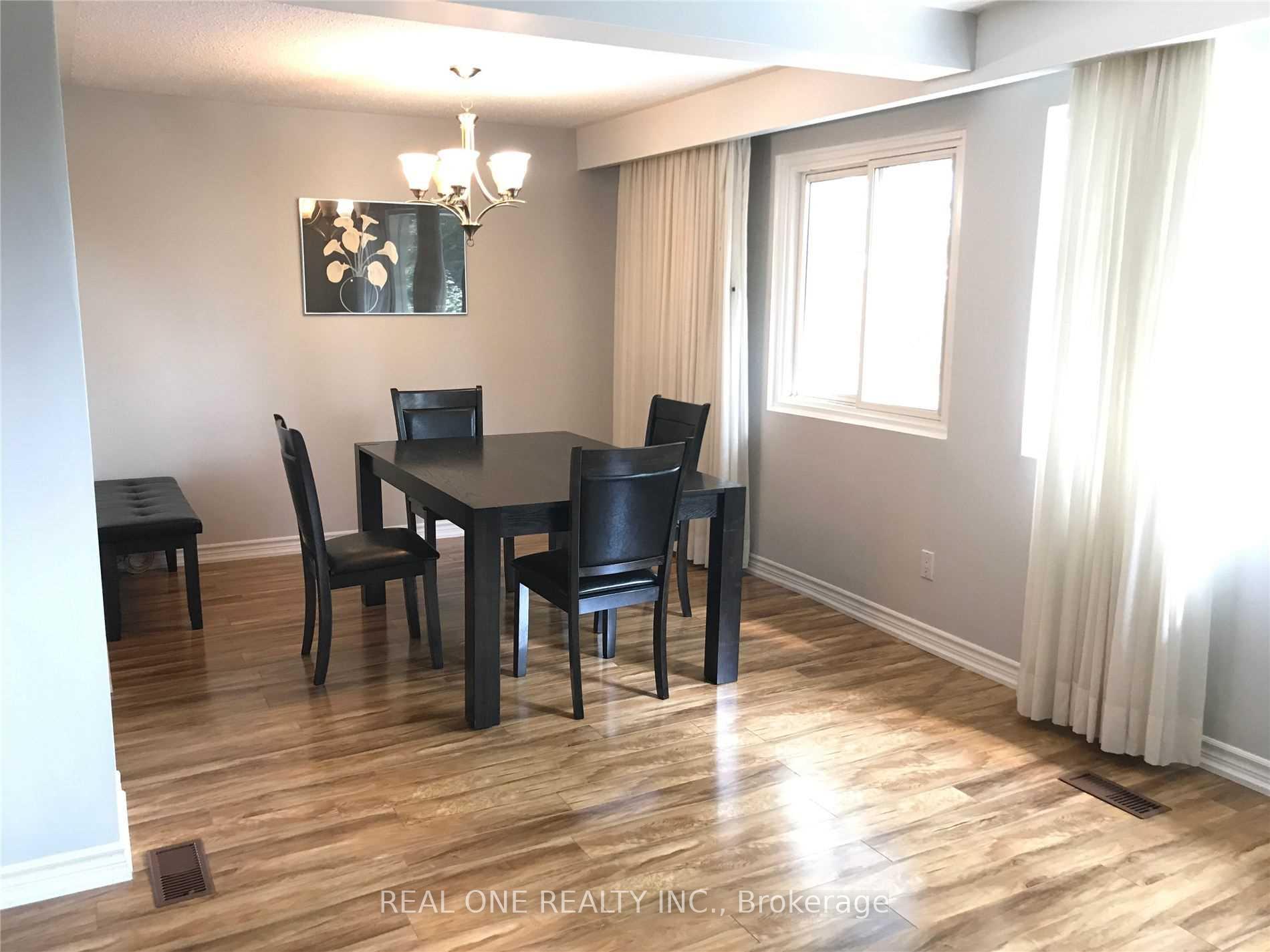 Photo 10 of 124 Angus Drive, North York, Don Valley Village — HOMEH