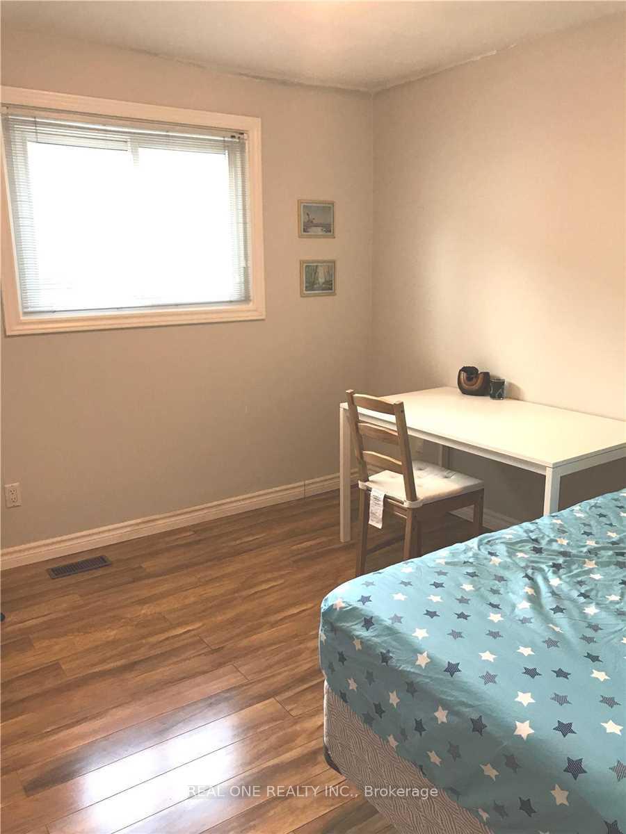 Photo 18 of 124 Angus Drive, North York, Don Valley Village — HOMEH
