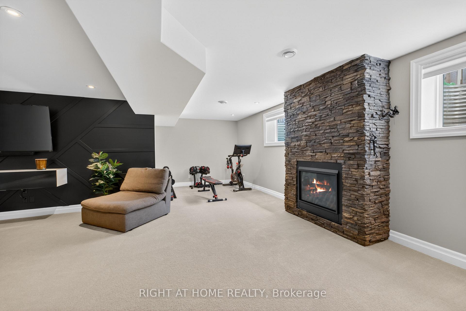 Photo 21 of 29 Woodburn Drive, Quinte West, Murray Ward — HOMEH