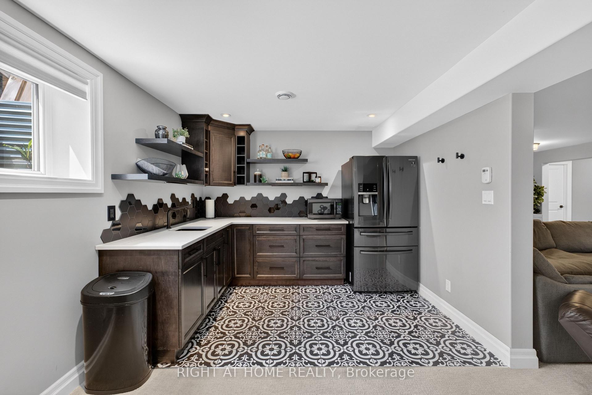 Photo 22 of 29 Woodburn Drive, Quinte West, Murray Ward — HOMEH
