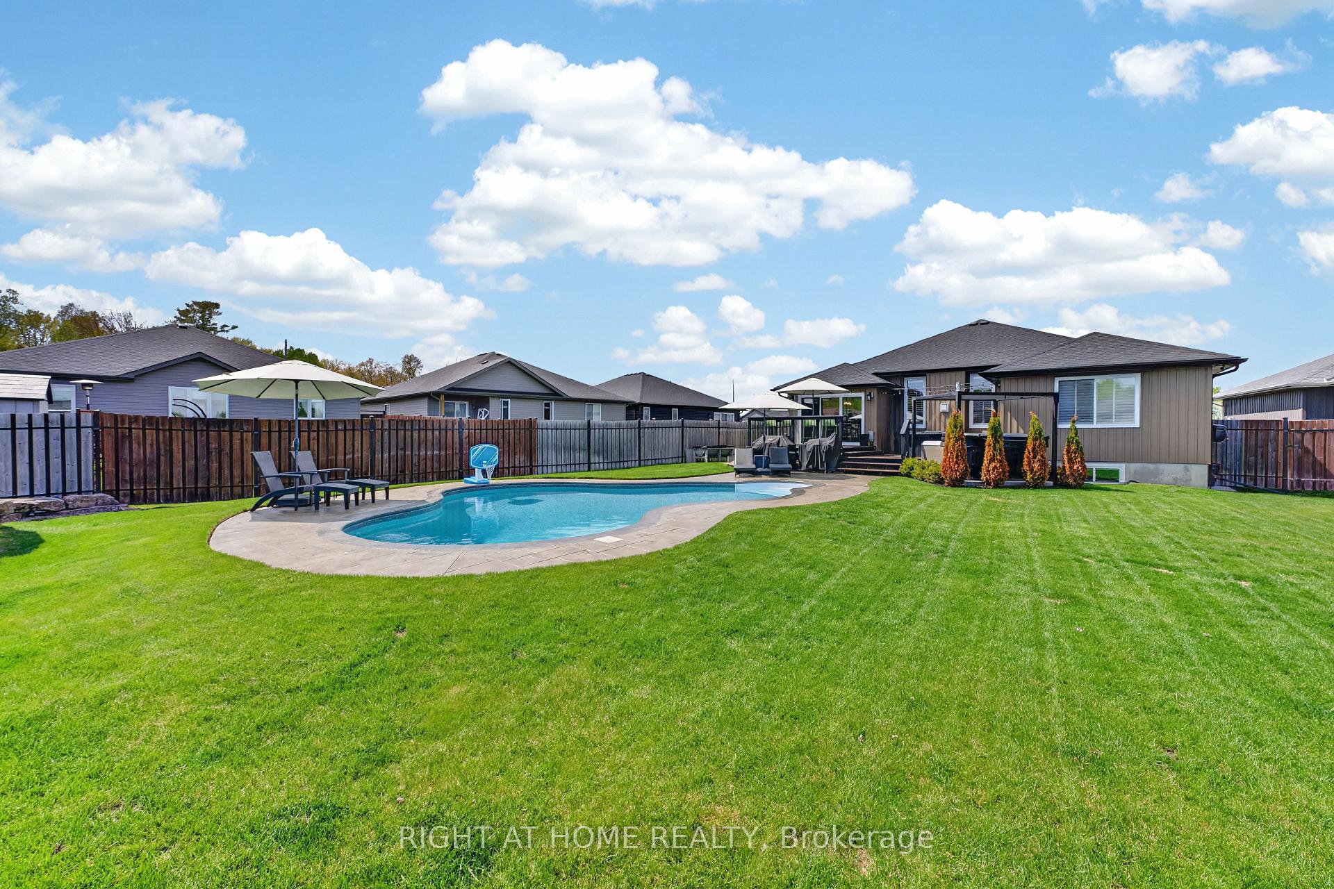 Photo 33 of 29 Woodburn Drive, Quinte West, Murray Ward — HOMEH