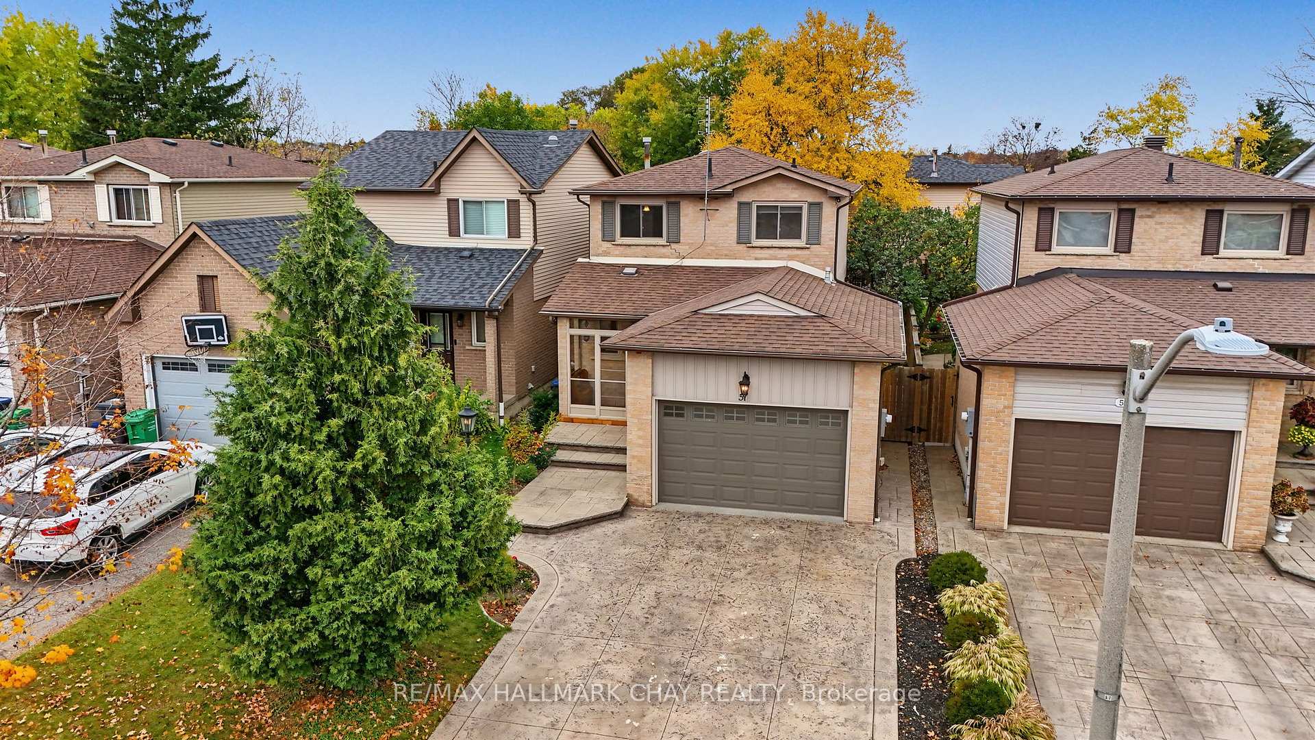 Photo 1 of 57 Newbridge Crescent, Brampton, Westgate — HOMEH