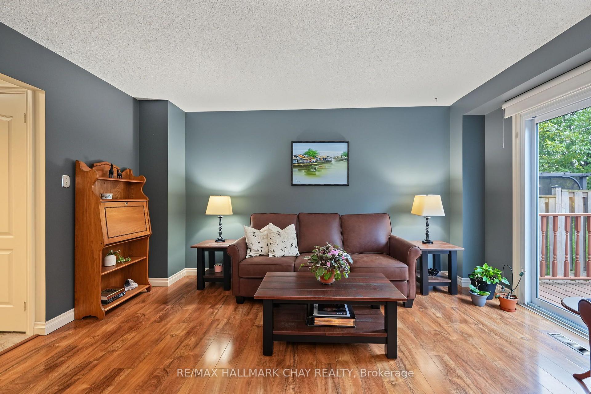Photo 17 of 57 Newbridge Crescent, Brampton, Westgate — HOMEH