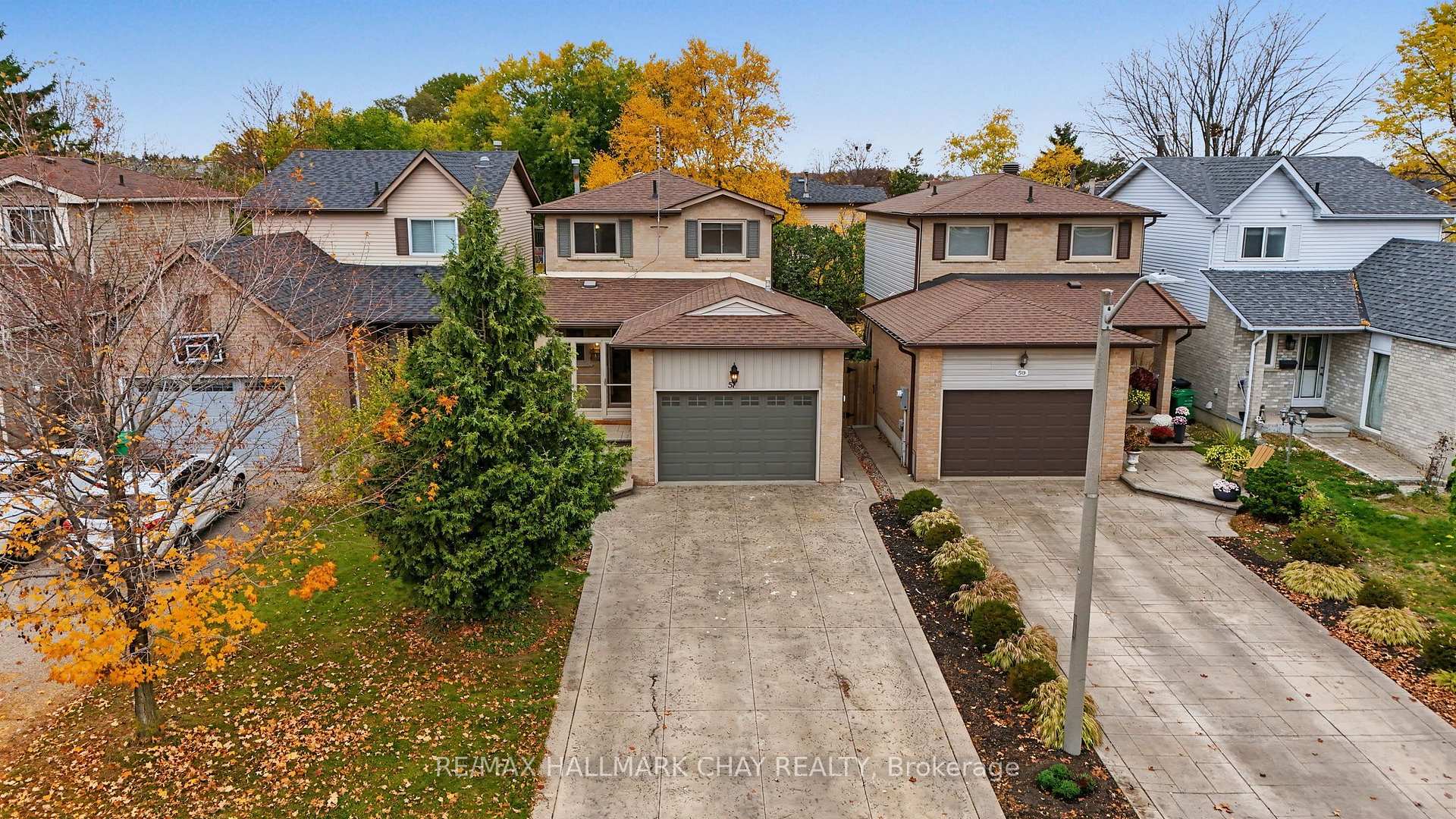 Photo 33 of 57 Newbridge Crescent, Brampton, Westgate — HOMEH