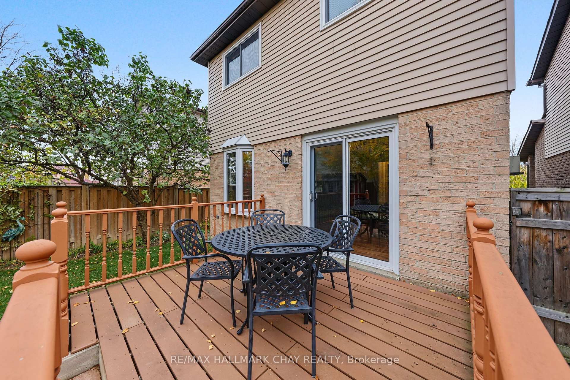 Photo 37 of 57 Newbridge Crescent, Brampton, Westgate — HOMEH
