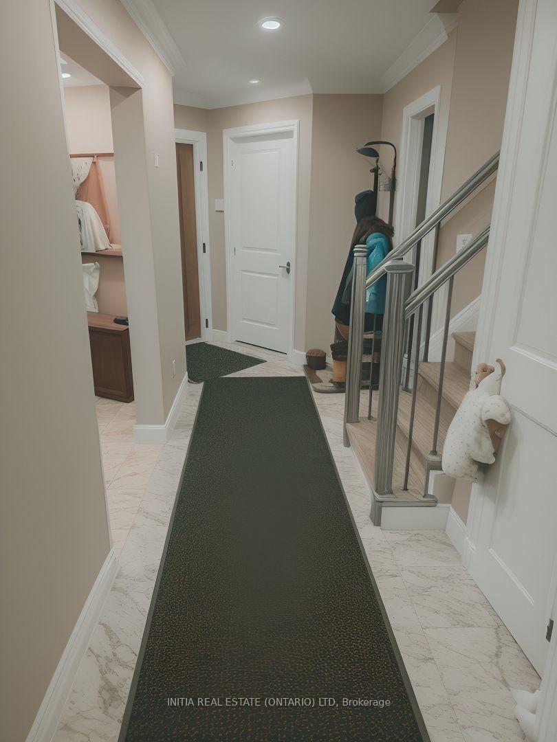 Photo 11 of 131 Ecclestone Drive, Brampton, Brampton West — HOMEH