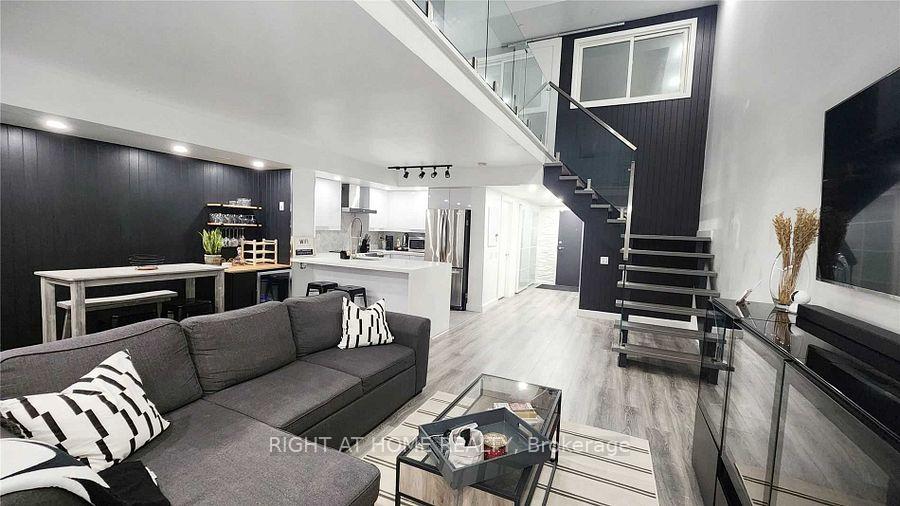 Photo of Unit 110, 1040 The Queensway Avenue