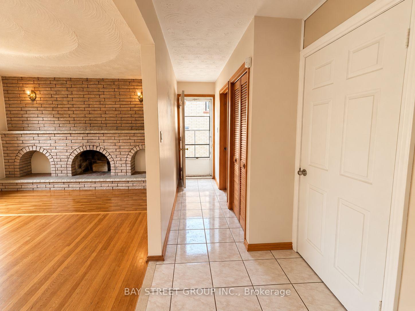 Photo 3 of Unit Lower level, 316 Eaglewood Drive, Hamilton, Eleanor — HOMEH