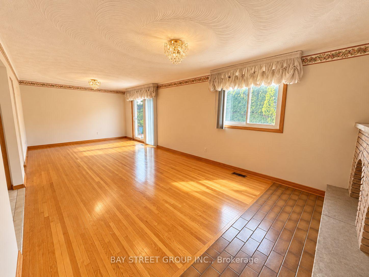 Photo 5 of Unit Lower level, 316 Eaglewood Drive, Hamilton, Eleanor — HOMEH