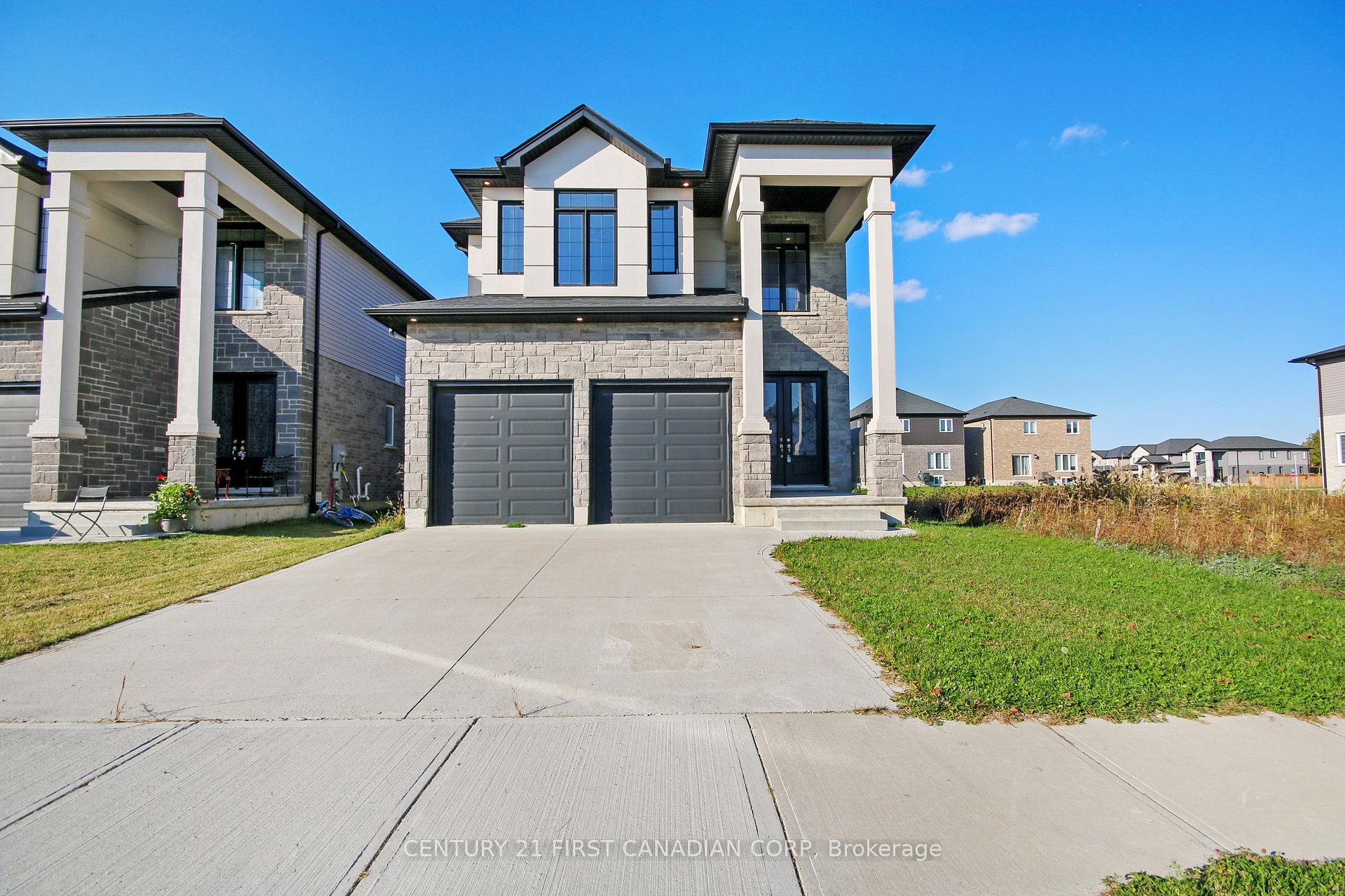 Photo of 2920 Lemieux Walk