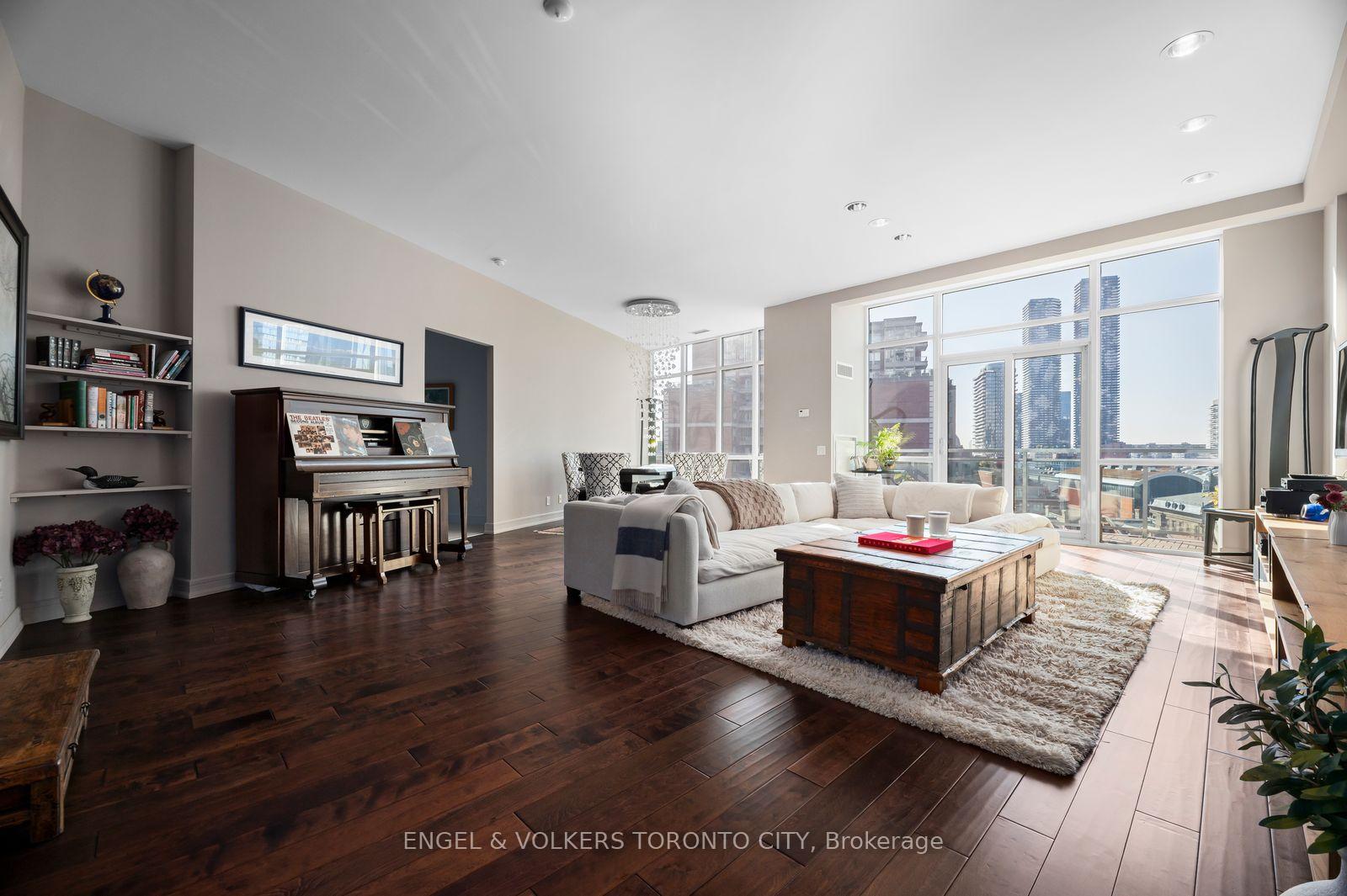 Photo of Unit S817, 112 George Street