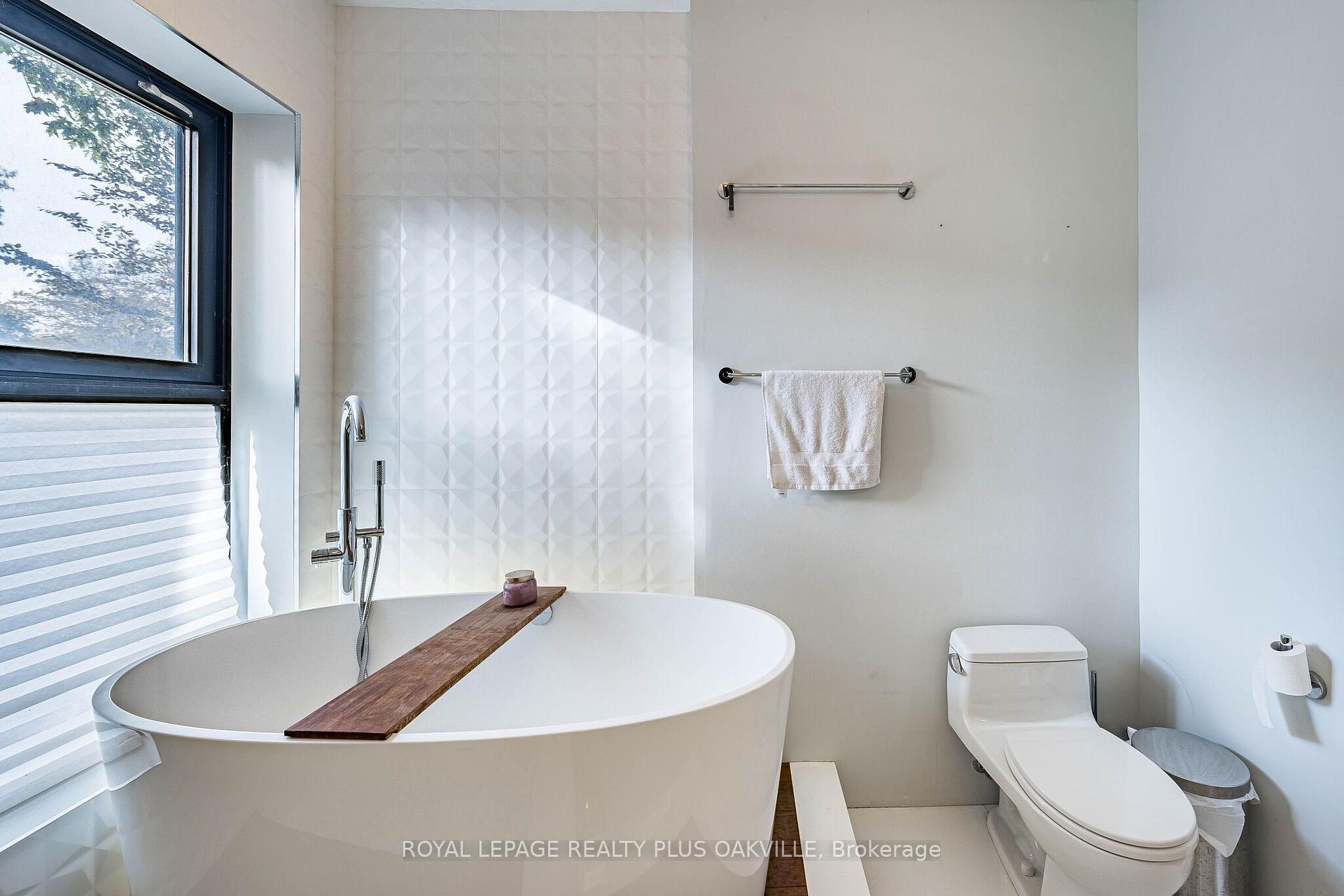 Photo 32 of 294 Logan Avenue, Toronto, South Riverdale — HOMEH