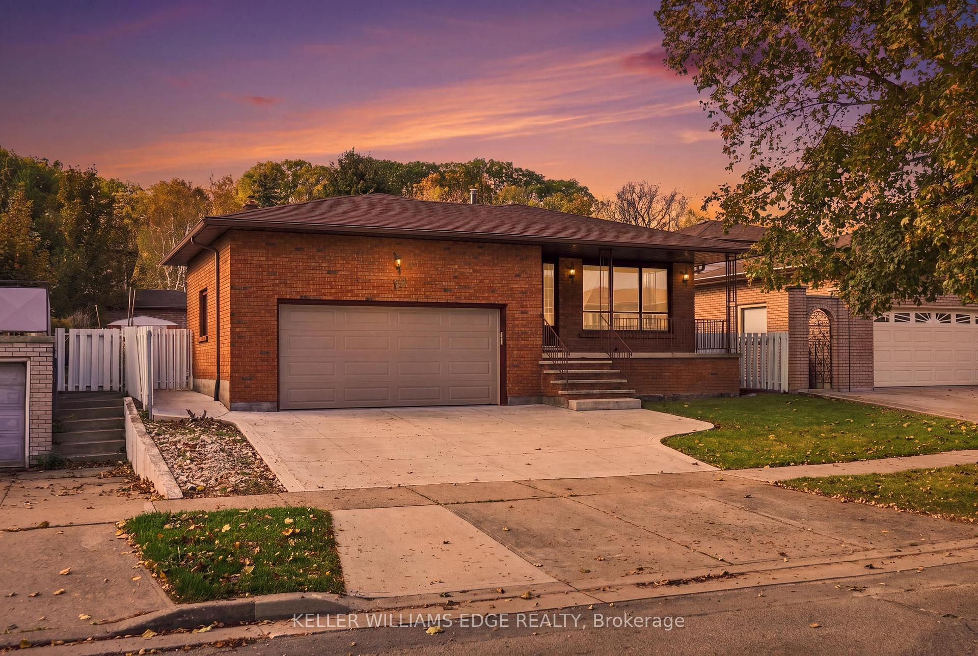 Photo 1 of 18 Midway Street, Hamilton, Stoney Creek — HOMEH