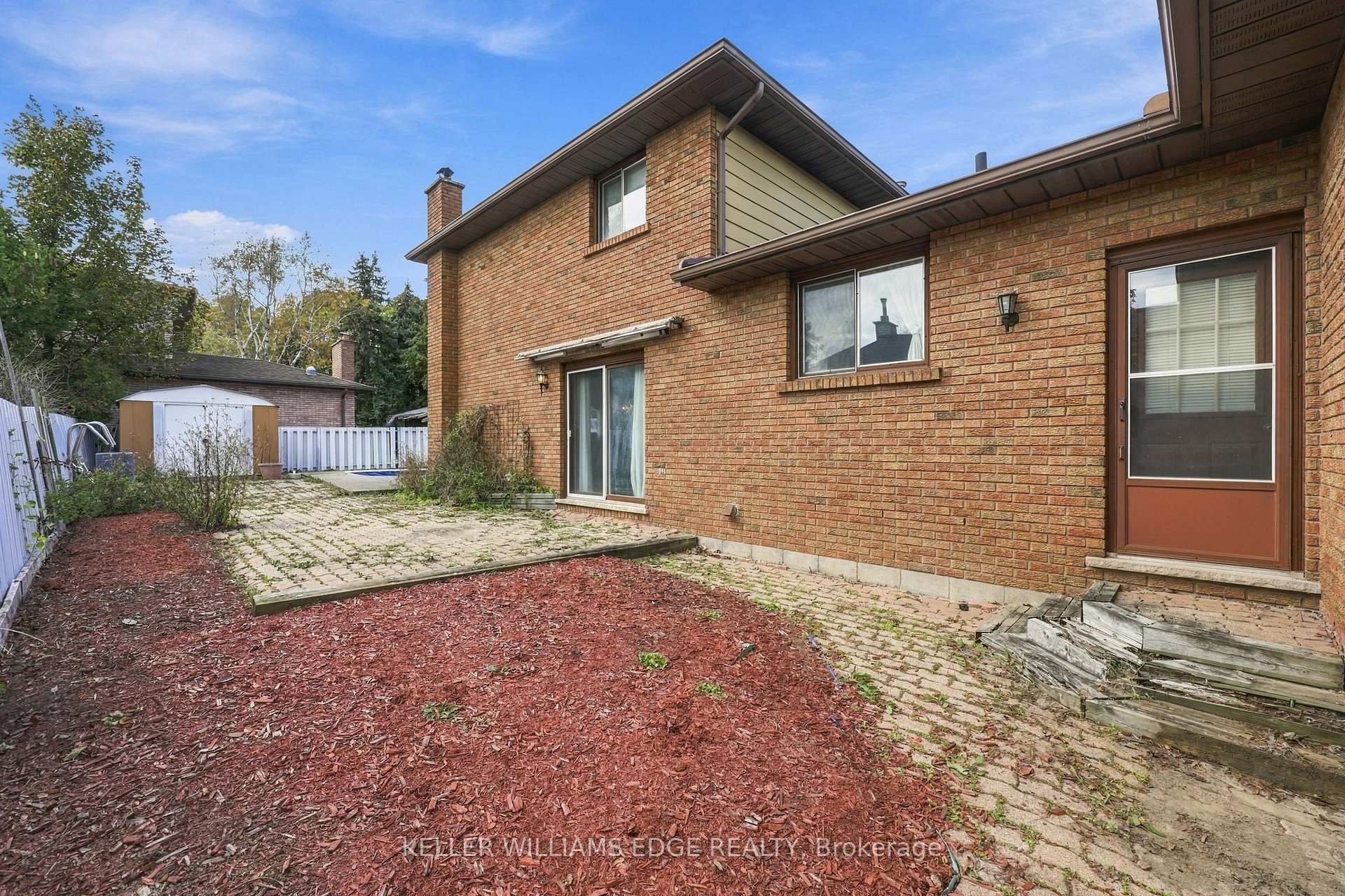 Photo 14 of 18 Midway Street, Hamilton, Stoney Creek — HOMEH