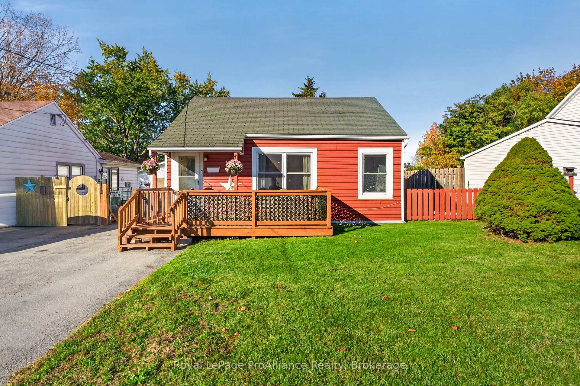Photo 1 of 12 Kerr Crescent, Quinte West, Trenton Ward — HOMEH