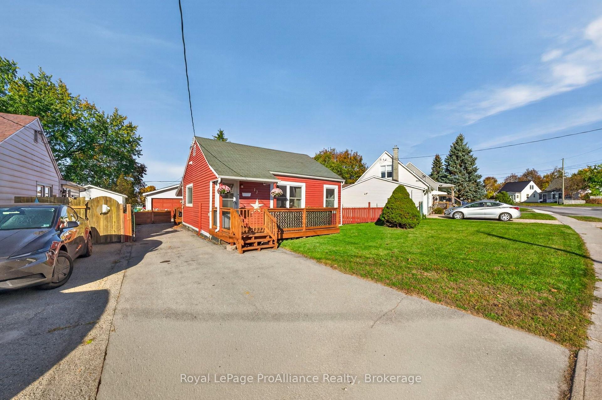 Photo 2 of 12 Kerr Crescent, Quinte West, Trenton Ward — HOMEH