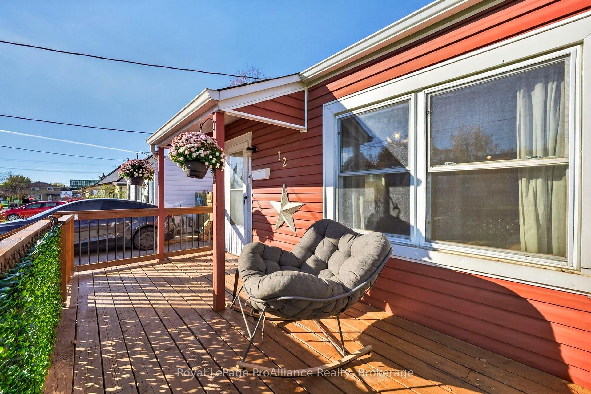Photo 4 of 12 Kerr Crescent, Quinte West, Trenton Ward — HOMEH