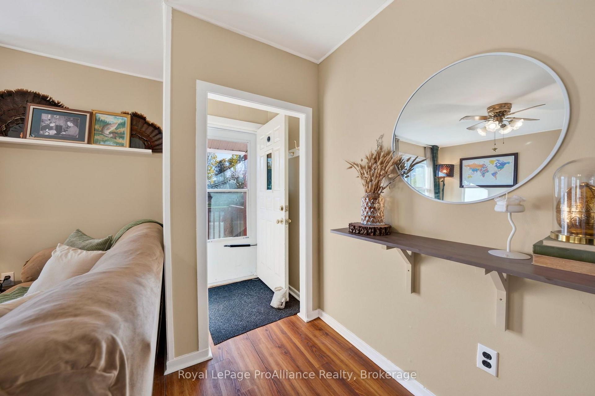 Photo 5 of 12 Kerr Crescent, Quinte West, Trenton Ward — HOMEH