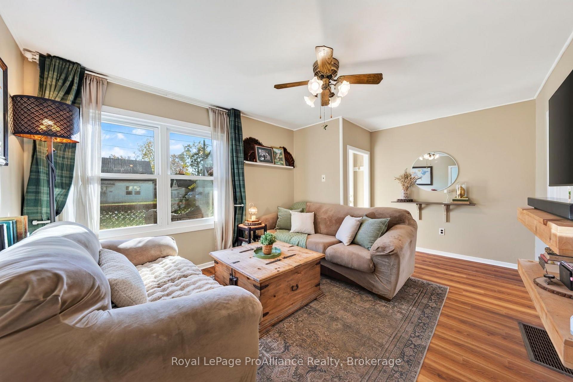 Photo 7 of 12 Kerr Crescent, Quinte West, Trenton Ward — HOMEH