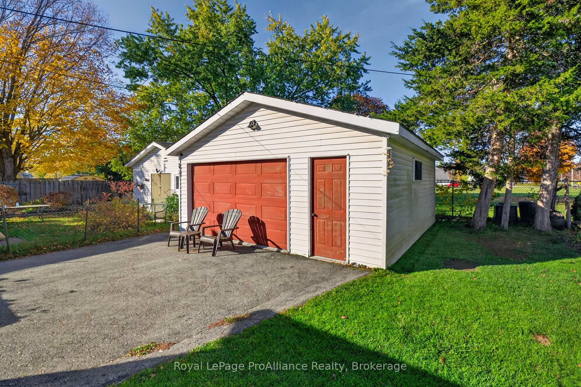 Photo 17 of 12 Kerr Crescent, Quinte West, Trenton Ward — HOMEH