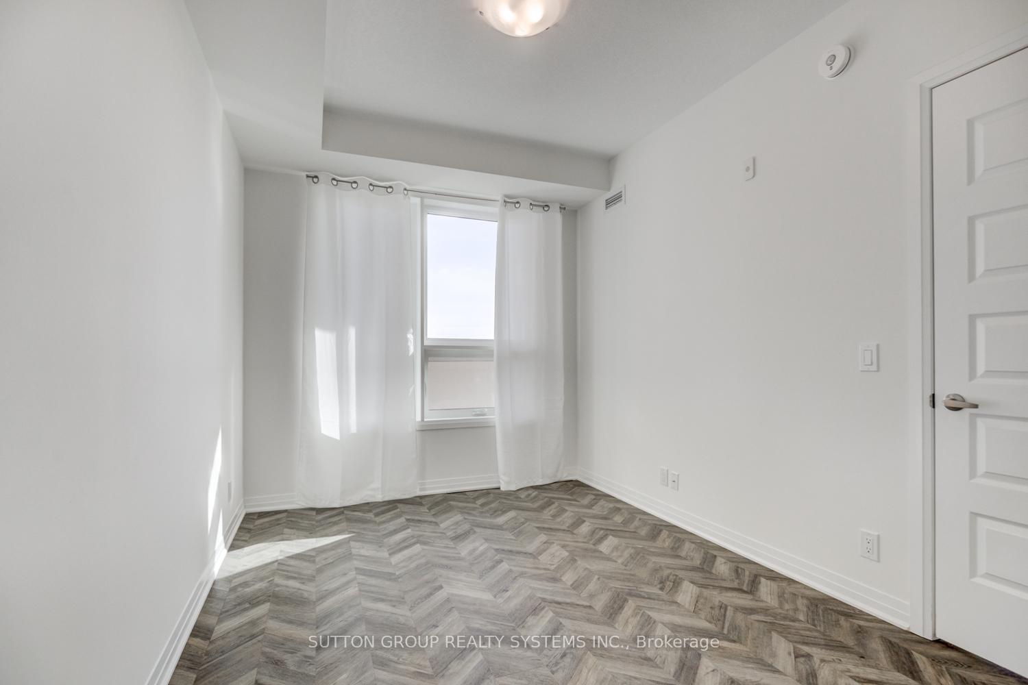 Photo 18 of Unit 301, 1105 Leger Way, Milton, Ford — HOMEH