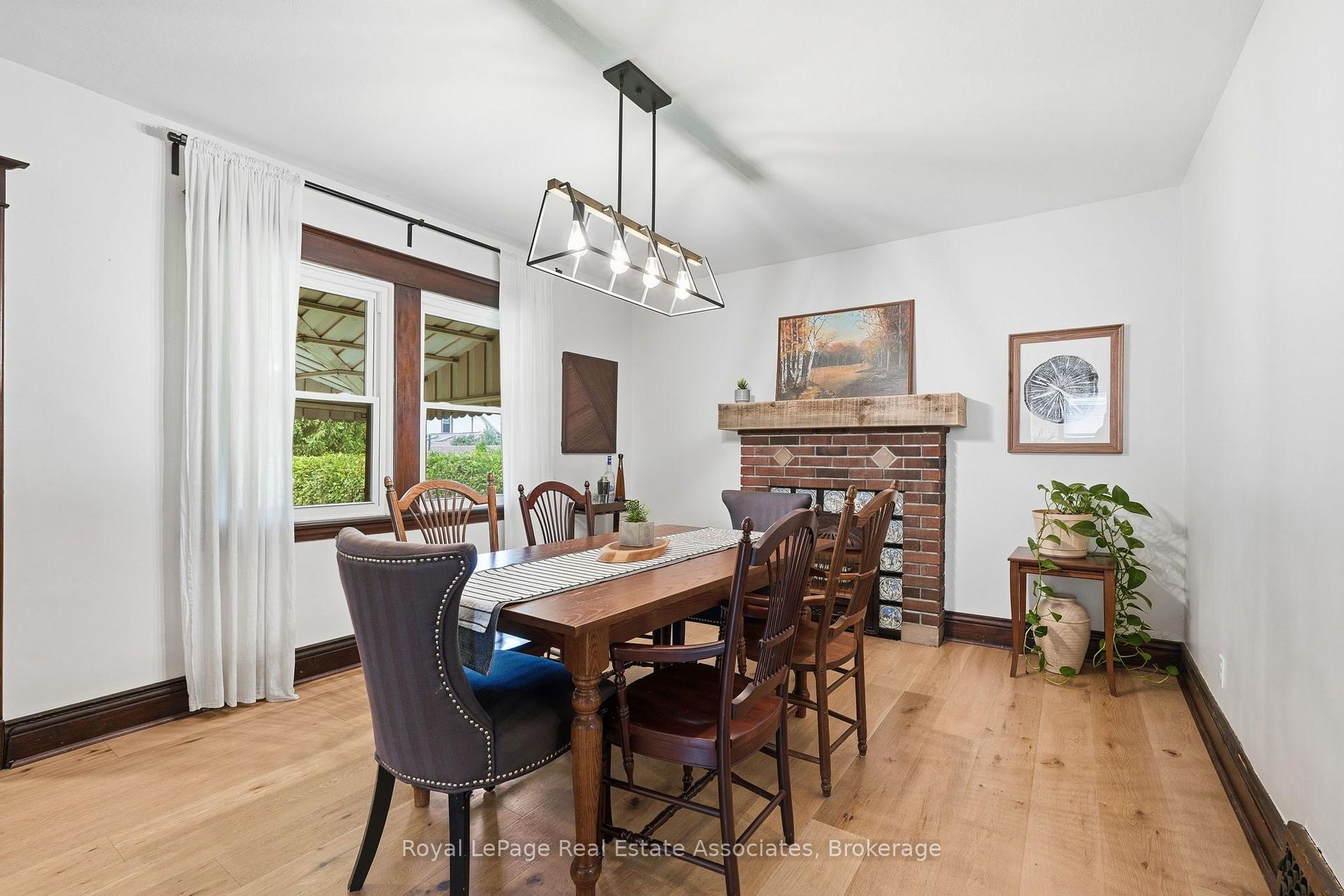 Photo 17 of 96 Huxley Avenue S, Hamilton, Delta — HOMEH