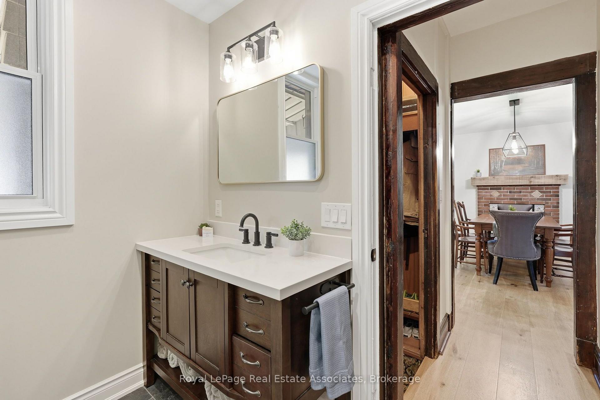 Photo 29 of 96 Huxley Avenue S, Hamilton, Delta — HOMEH