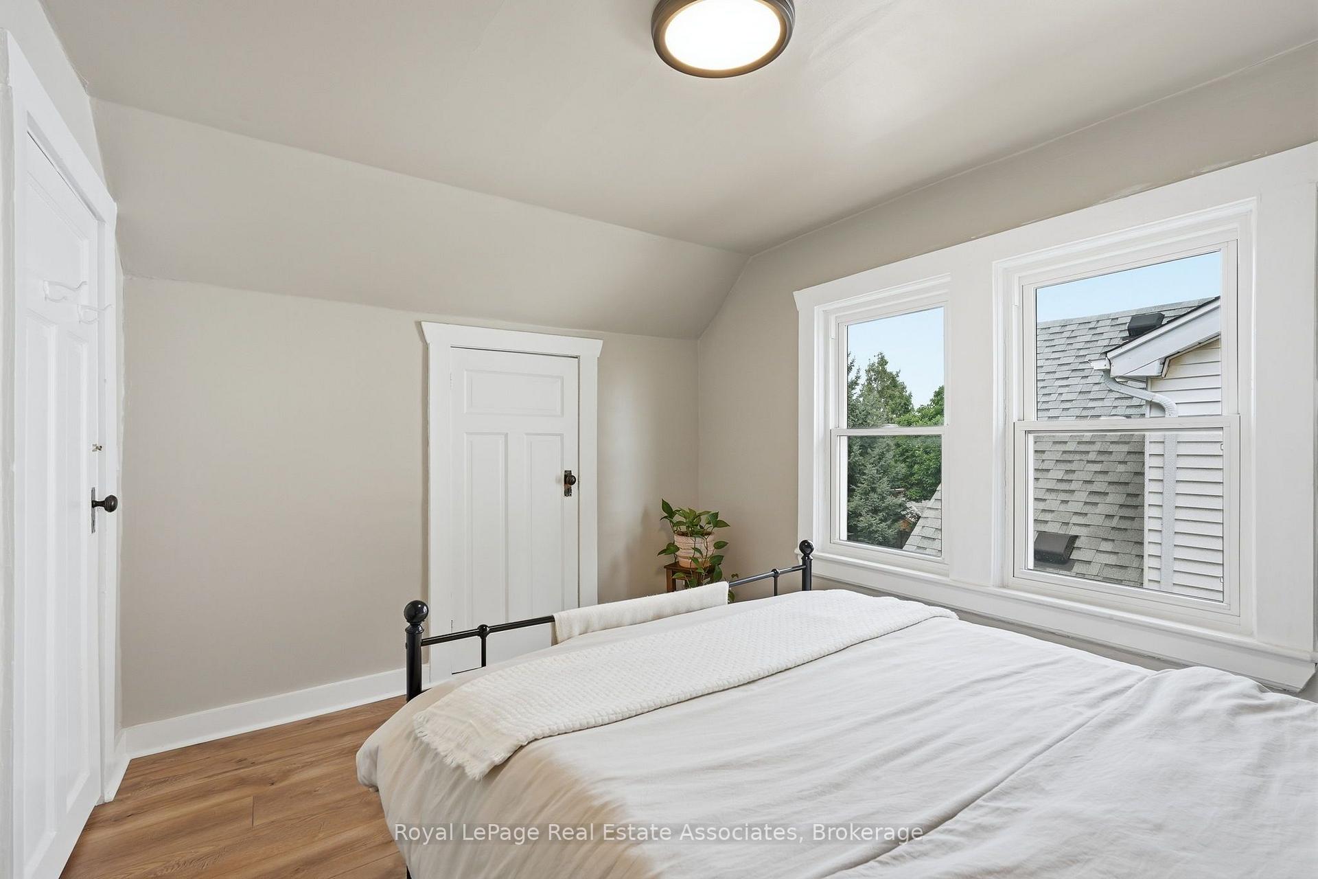 Photo 35 of 96 Huxley Avenue S, Hamilton, Delta — HOMEH