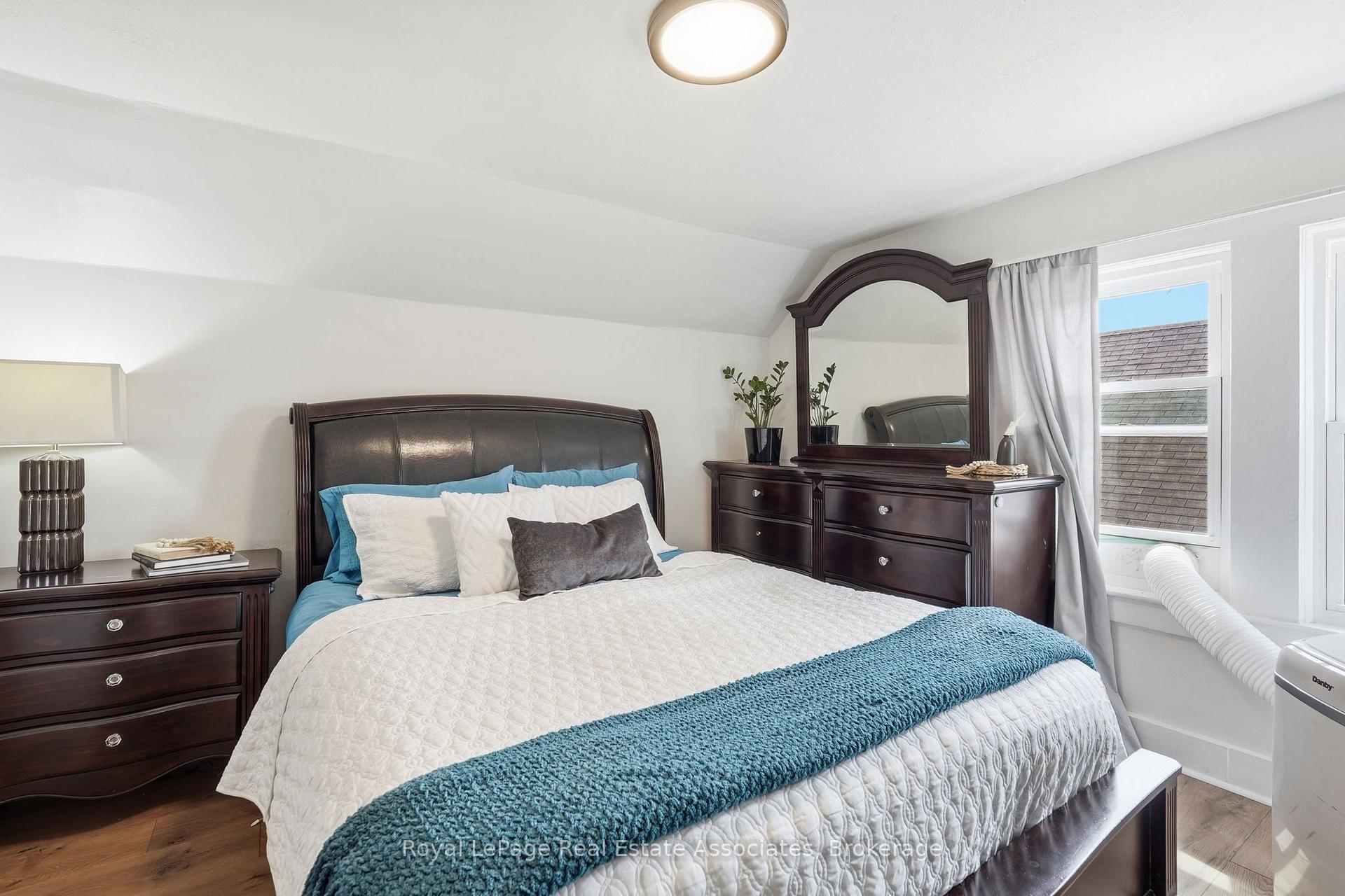 Photo 36 of 96 Huxley Avenue S, Hamilton, Delta — HOMEH