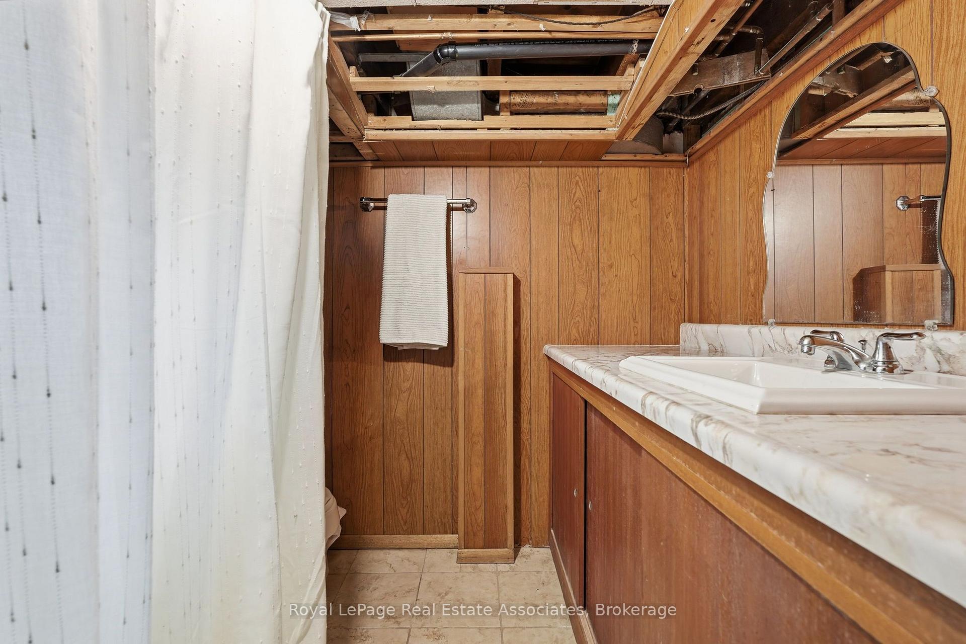 Photo 42 of 96 Huxley Avenue S, Hamilton, Delta — HOMEH