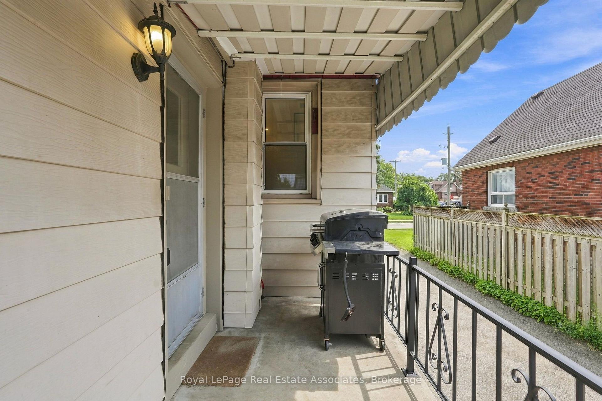 Photo 43 of 96 Huxley Avenue S, Hamilton, Delta — HOMEH