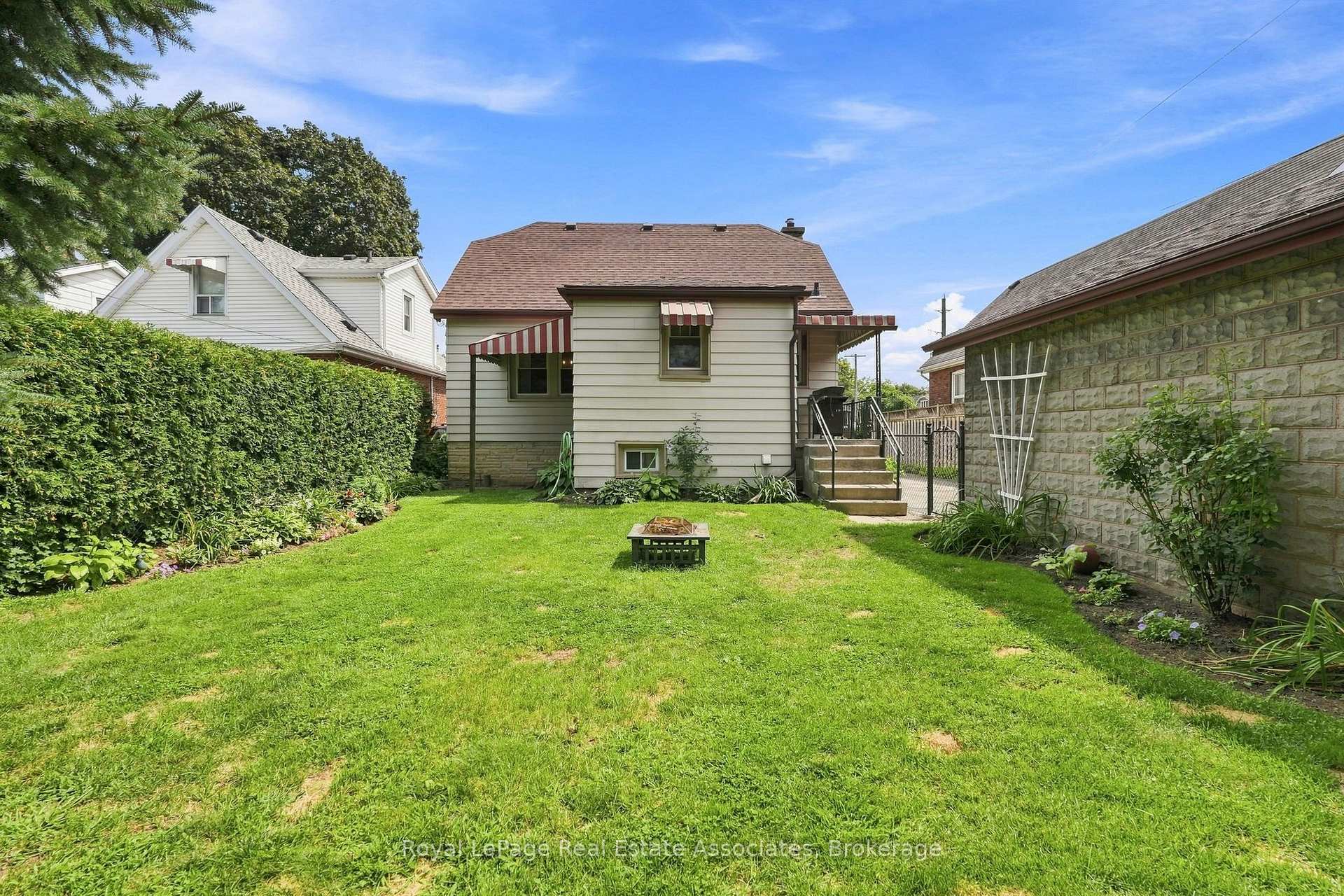 Photo 46 of 96 Huxley Avenue S, Hamilton, Delta — HOMEH