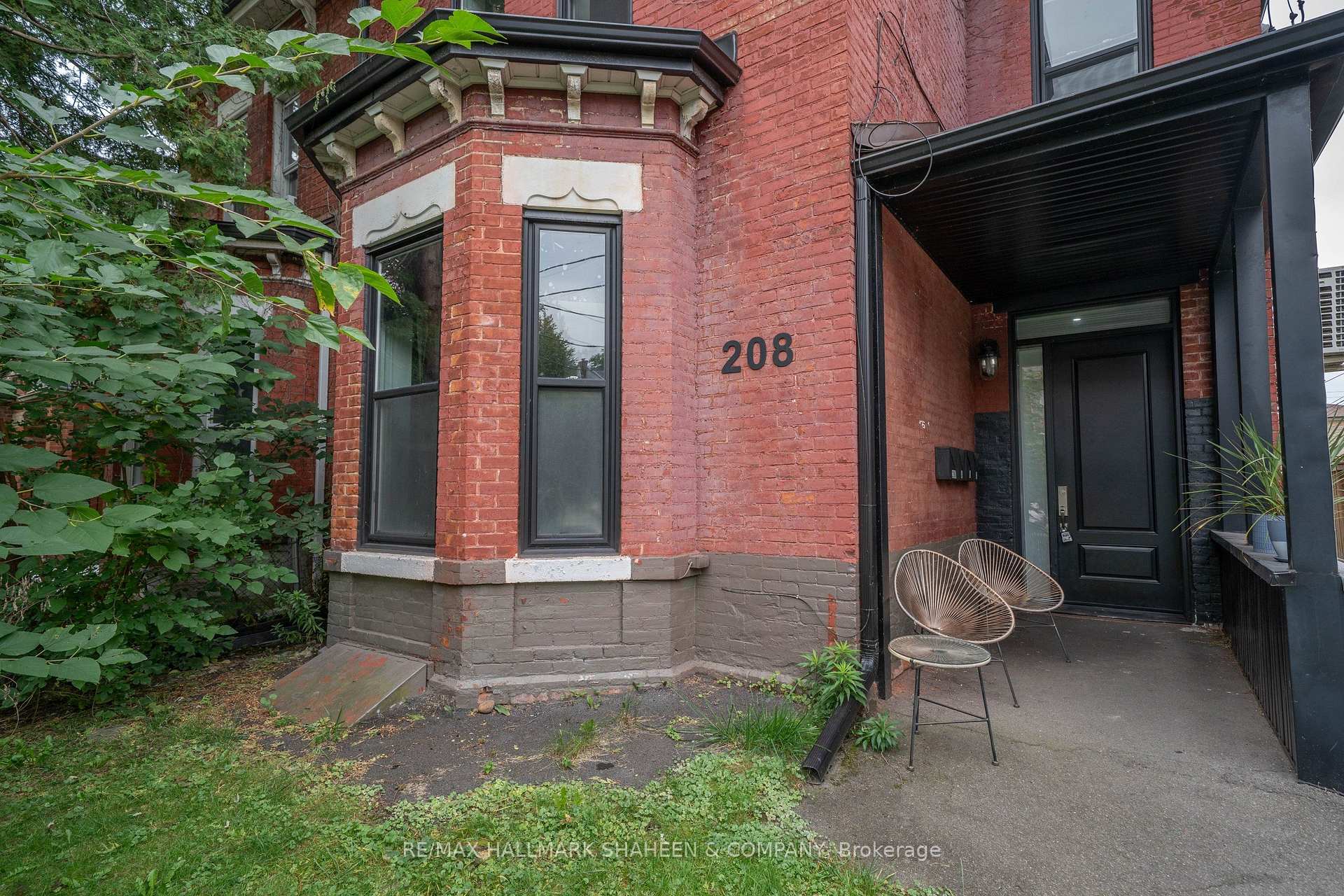Photo of Studio, 208 Dovercourt Road