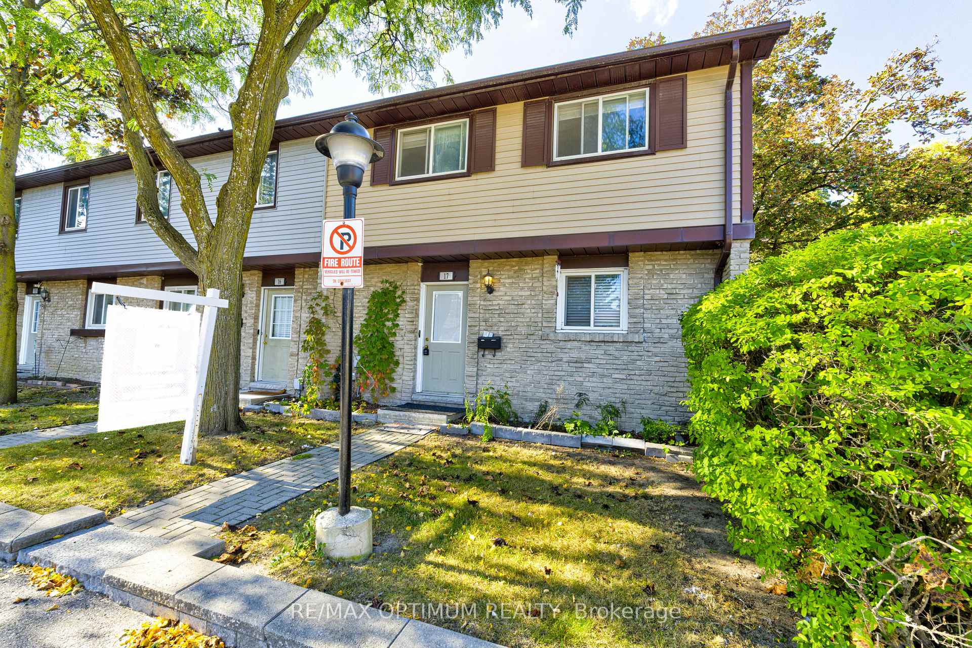 Photo 2 of Unit 17, 45 Hansen Road N, Brampton, Madoc — HOMEH